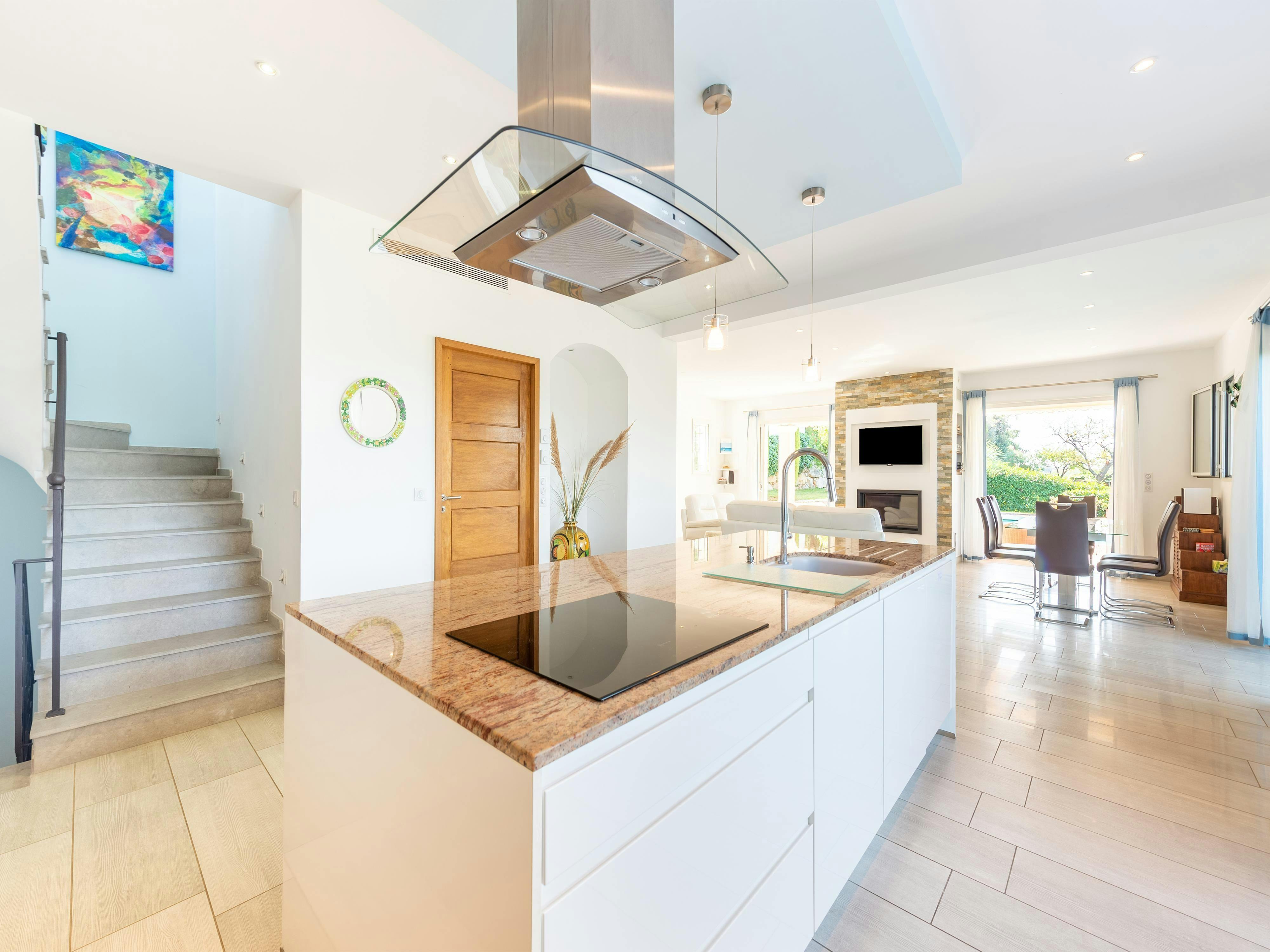 CASA-Mathilda luxurious villa private pool aircon