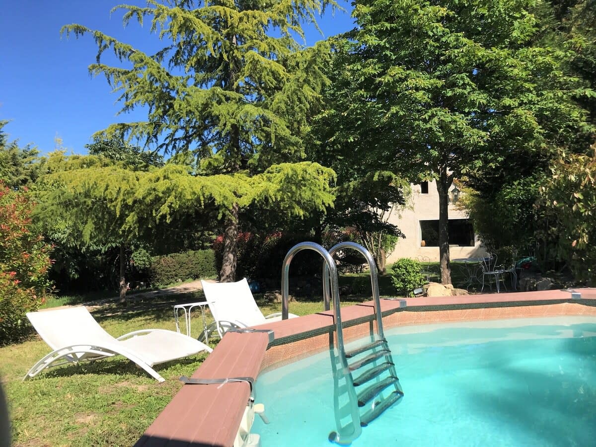 Swimming Pool: Underground, 1 m 60 deep and 5 meters in diameter