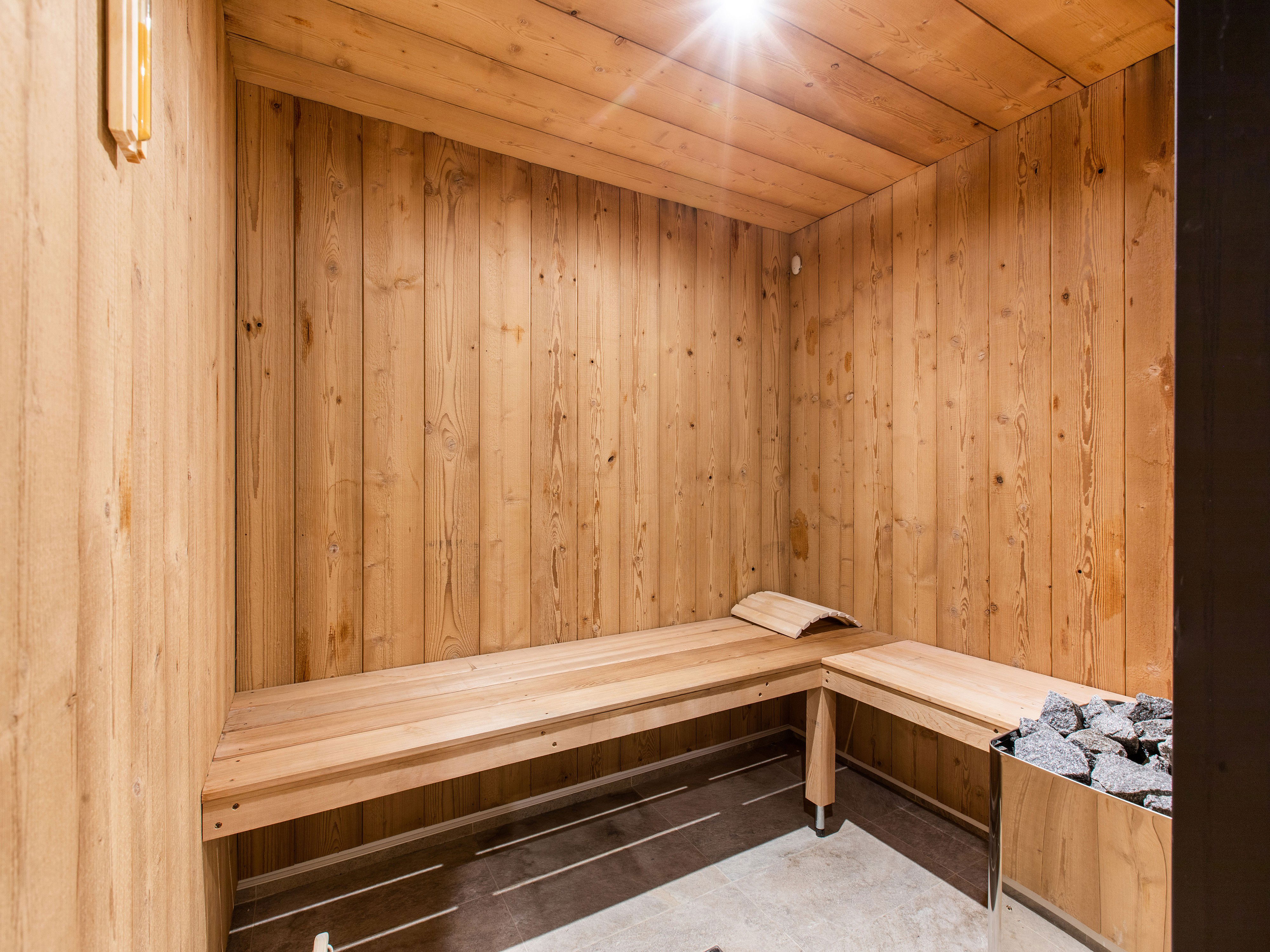 CASA-Champagny: Luxury Chalet With Pool & Sauna