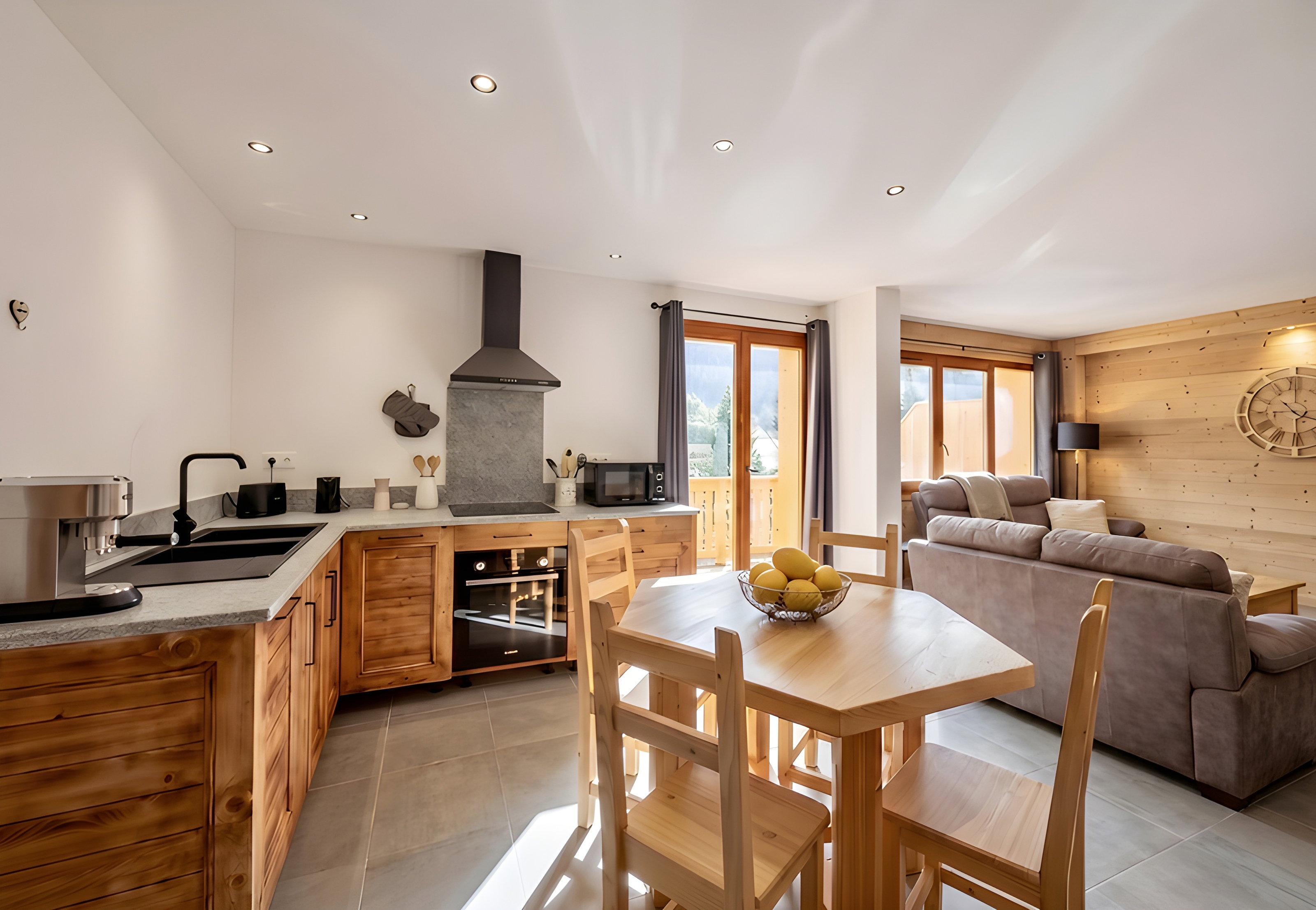 CASA-Mezan, cozy 2-bedroom apartment