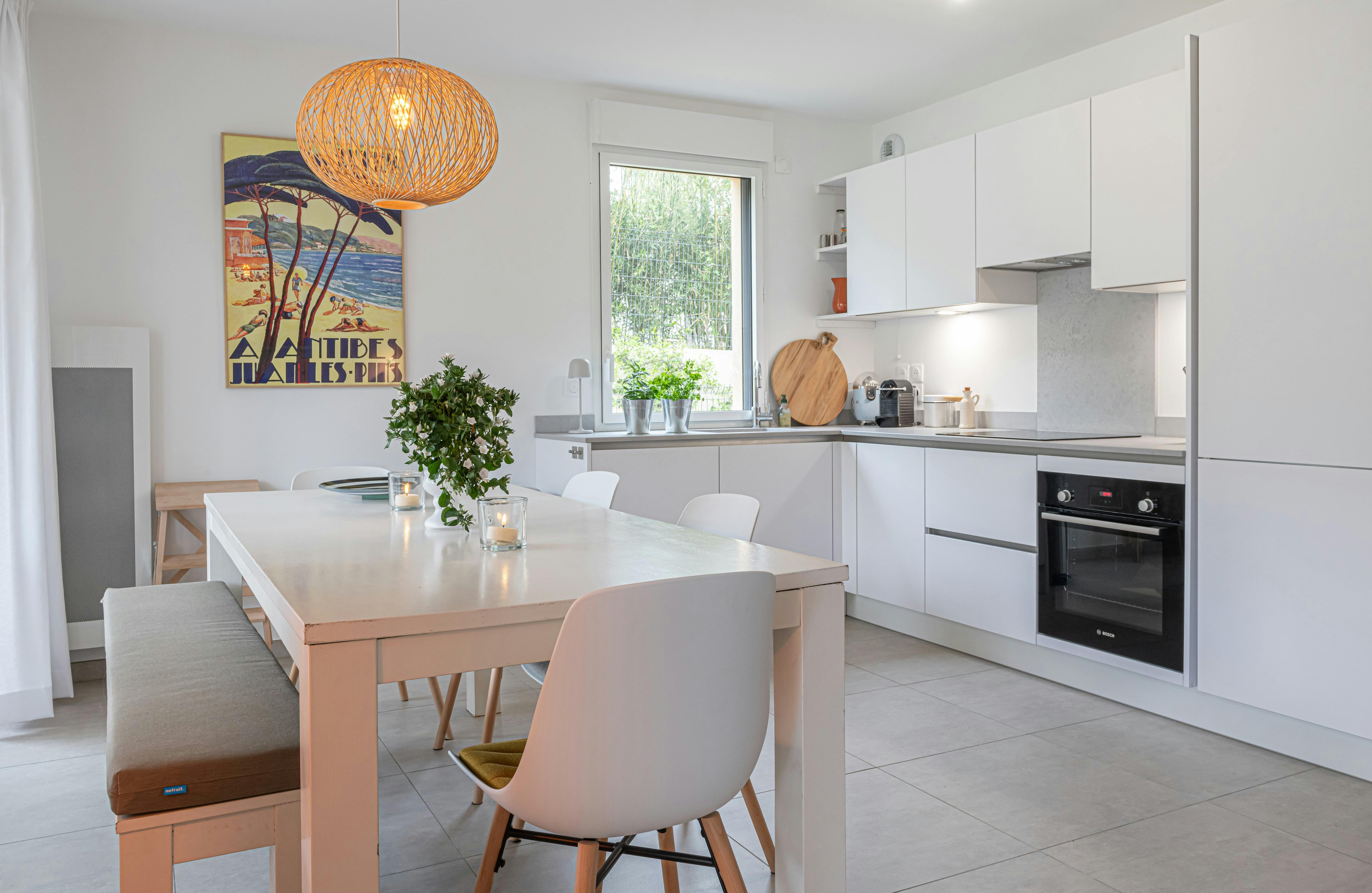 Casa-Jardin Secret Superb Apart with Aircon & Pool