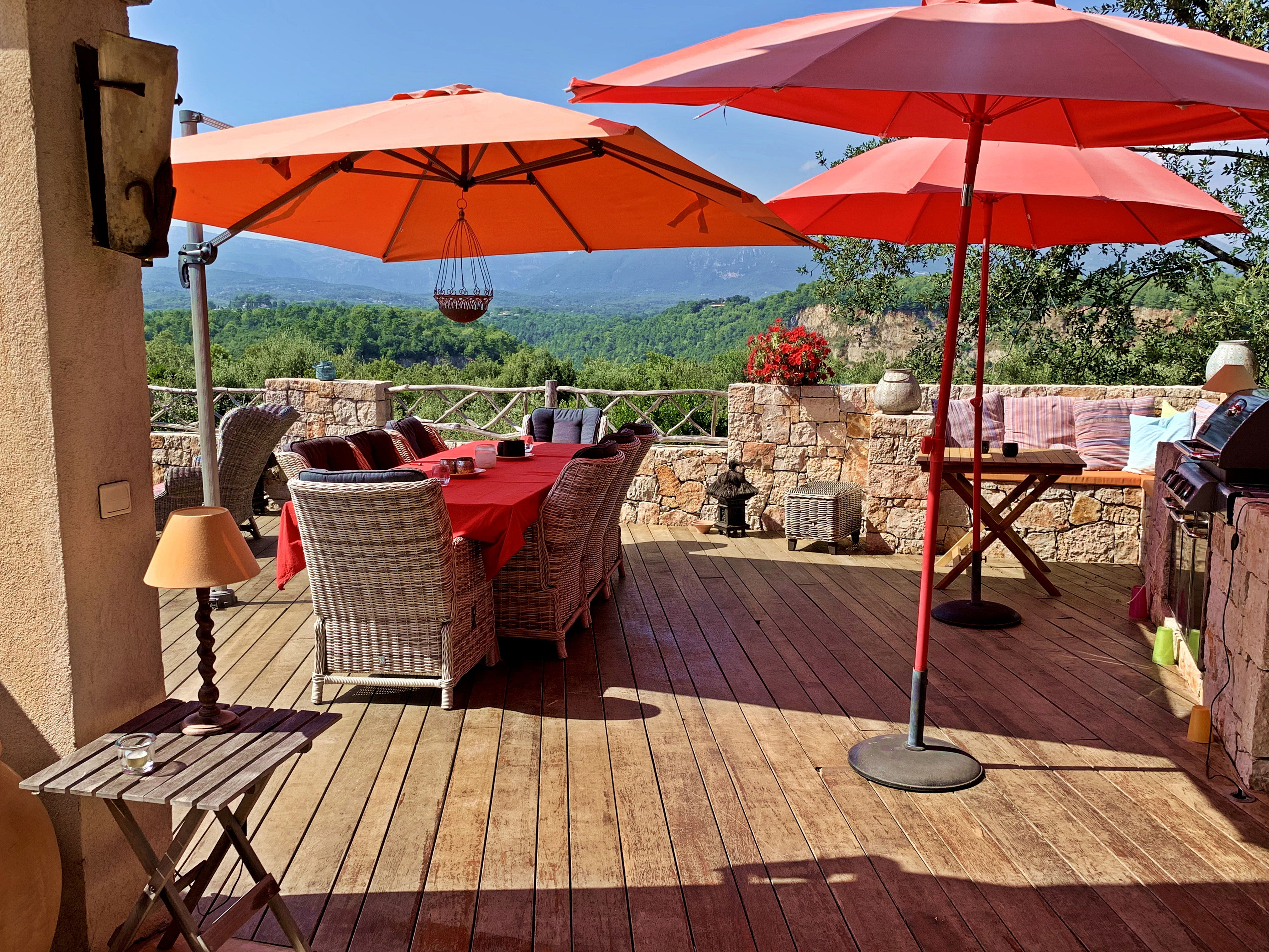 Casa-Happy Family House Valbonne with Infinity Pool