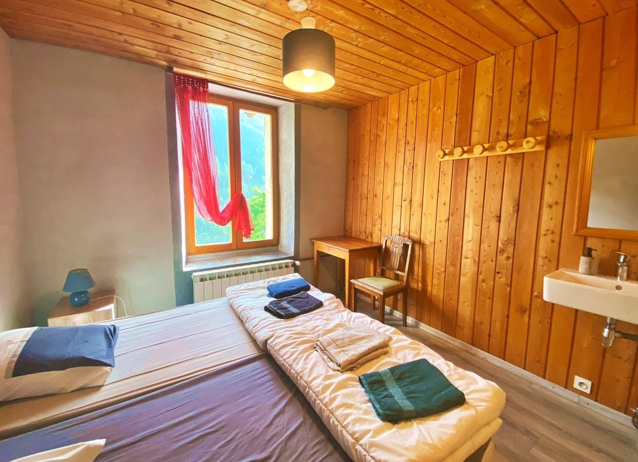 CASA-Salon Bella Ciao Suite for 5 Guests