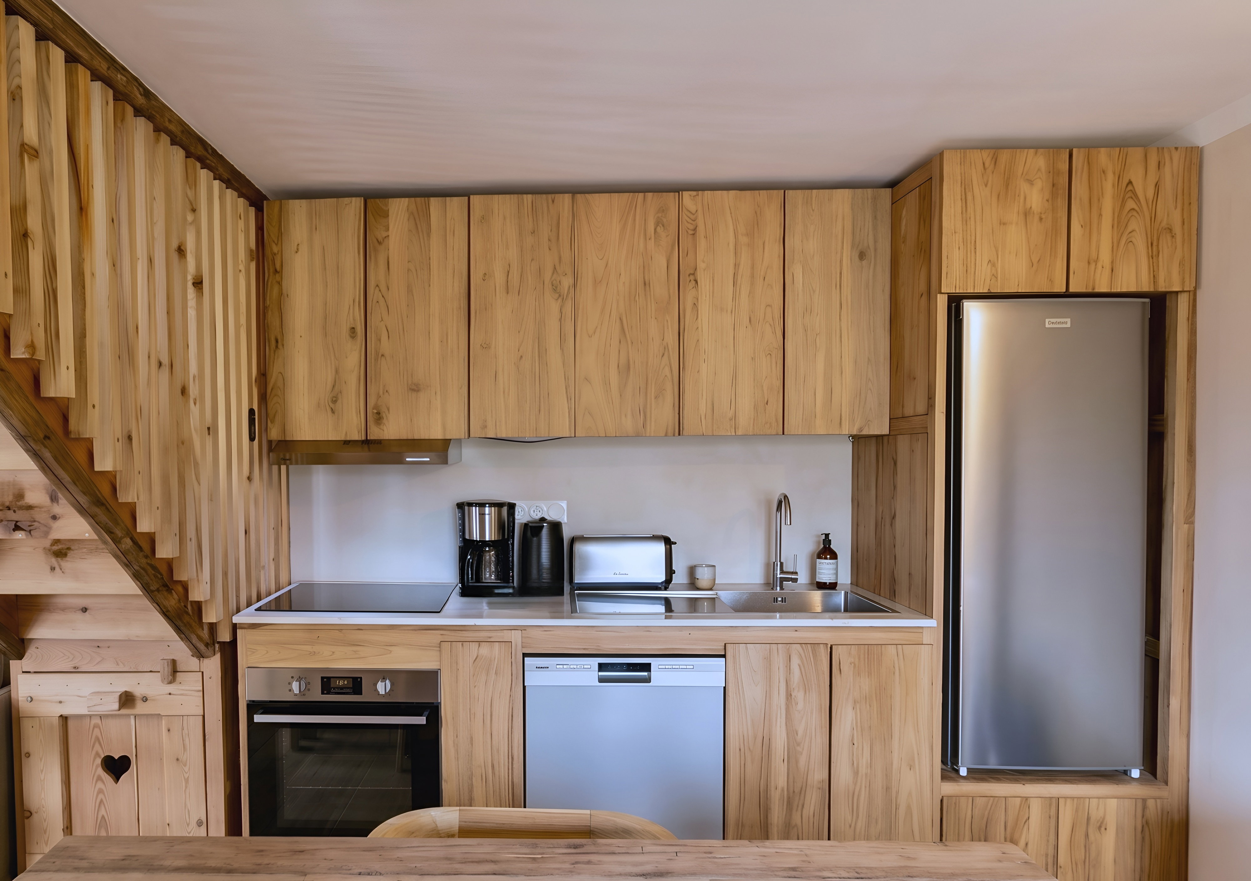 CASA-Niu discreet luxury, views & ski-in/ski-out