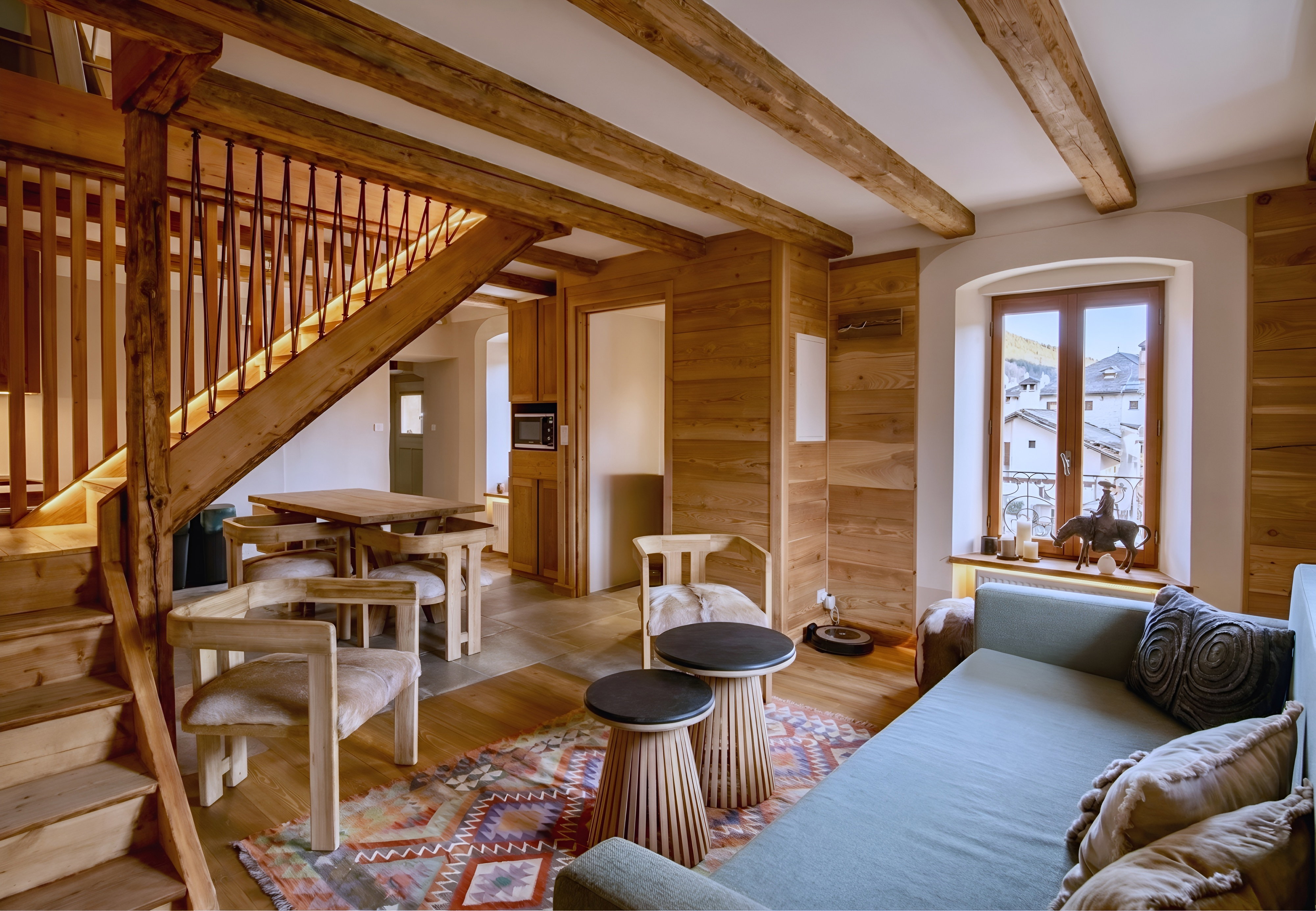 CASA-Niu discreet luxury, views & ski-in/ski-out