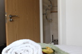 B1 Executive Stay | Parking, Workspace & 2 Bathrooms