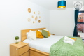 HUGE Digbeth Flat | Sleeps 8 | Free Parking | 5 Beds
