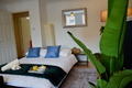 Stylish 2-Bed Apt · Canals & Brindleyplace · Free Parking · Sleeps 6