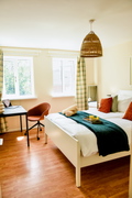 Stylish 2-Bed Apt · Canals & Brindleyplace · Free Parking · Sleeps 6