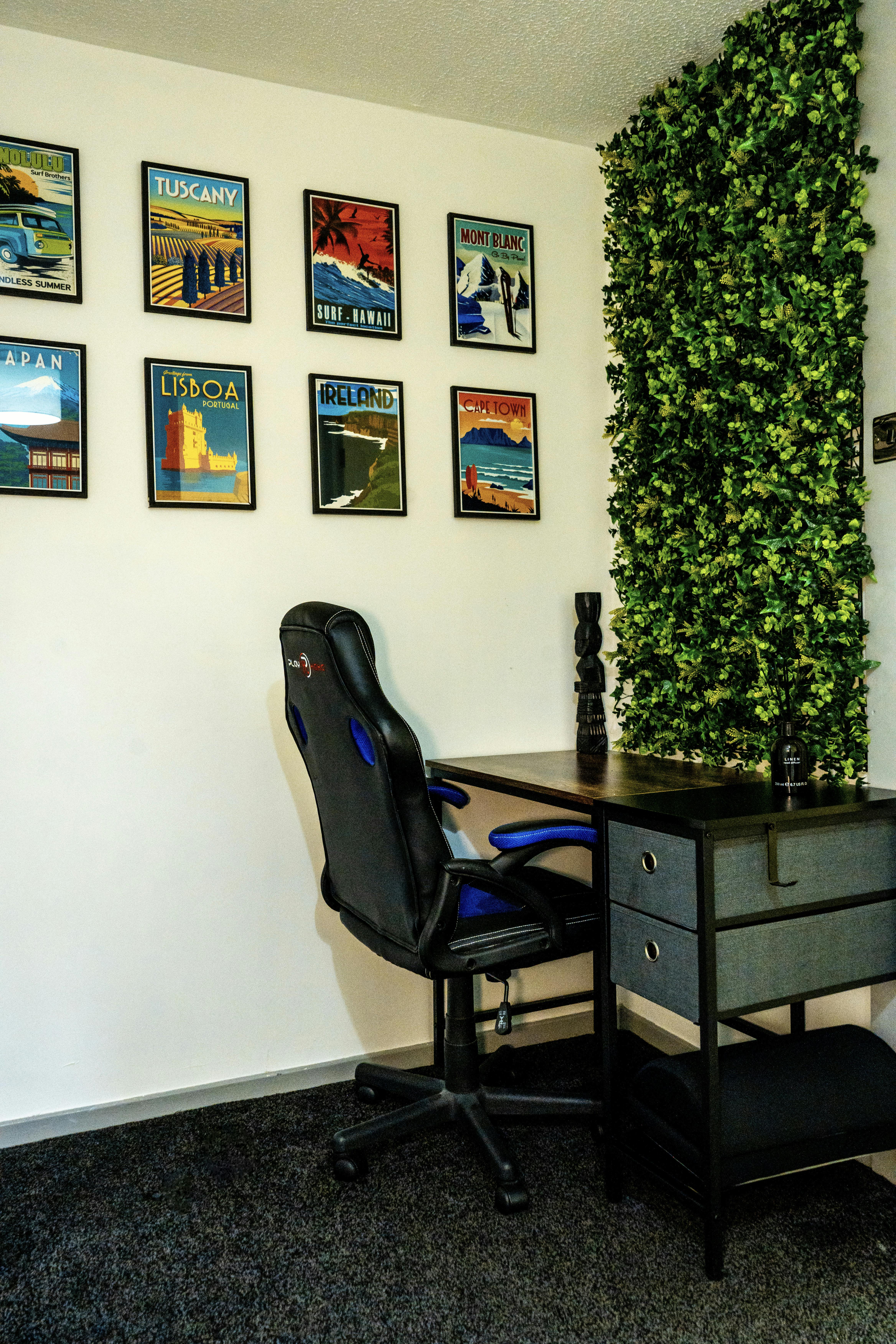 Garden Lodge | Sleeps 4 | Free Parking | No CAZ | Near Hospital