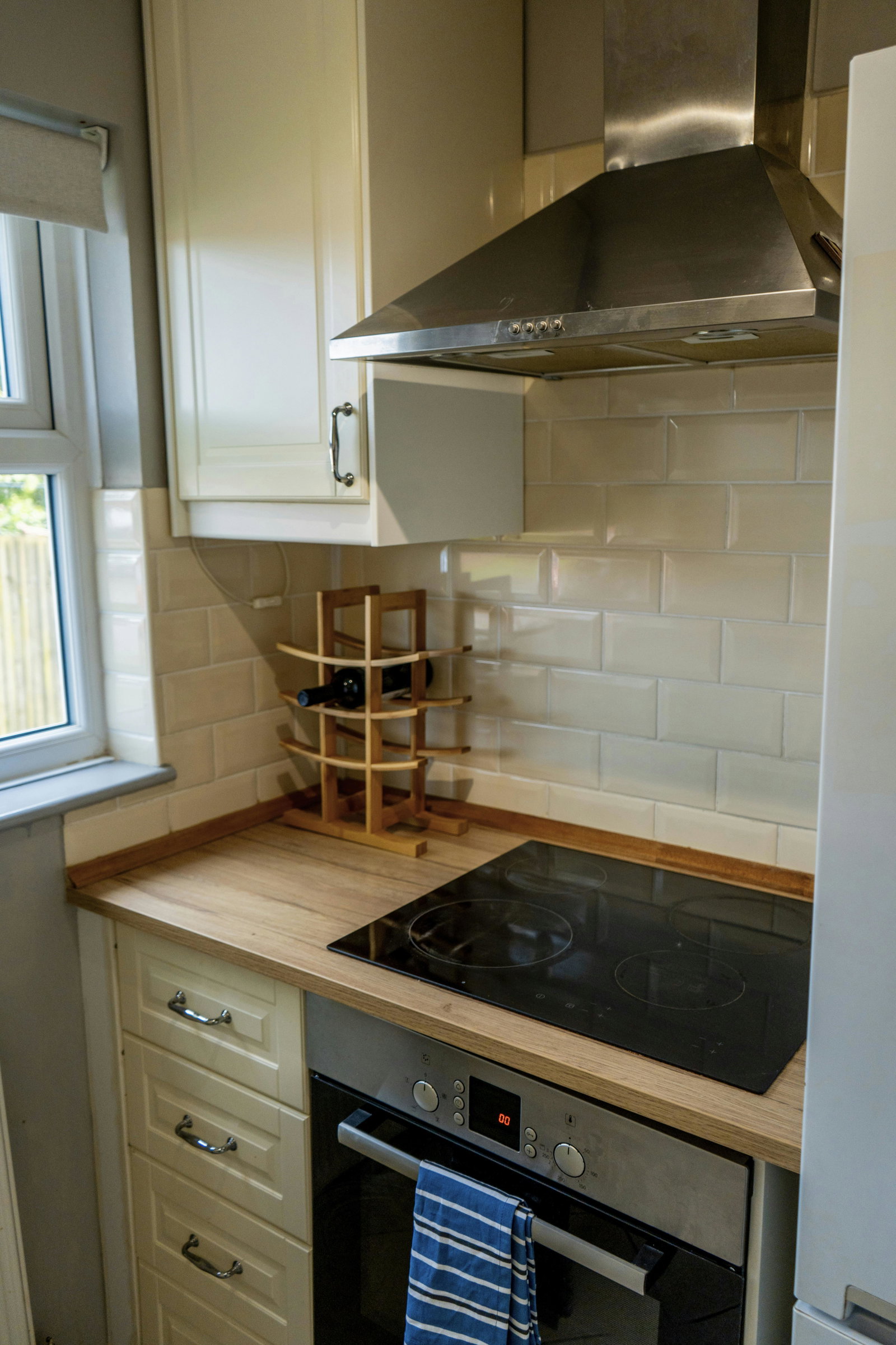 Garden Lodge | Sleeps 4 | Free Parking | No CAZ | Near Hospital