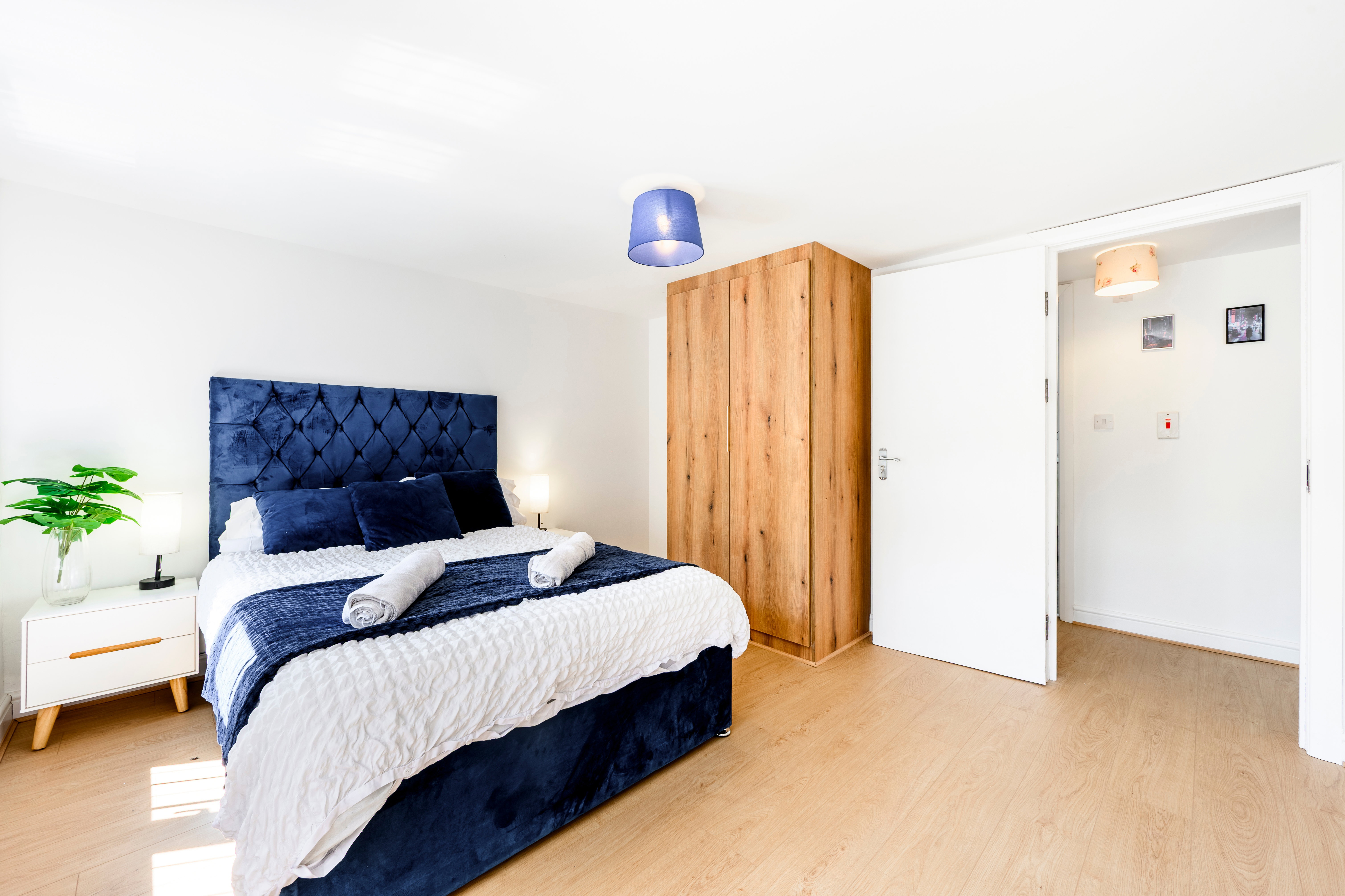 2ndFloorQuinton, Birmingham–Sleeps 7, High St 3min Walk, A-Roads, Free Parking