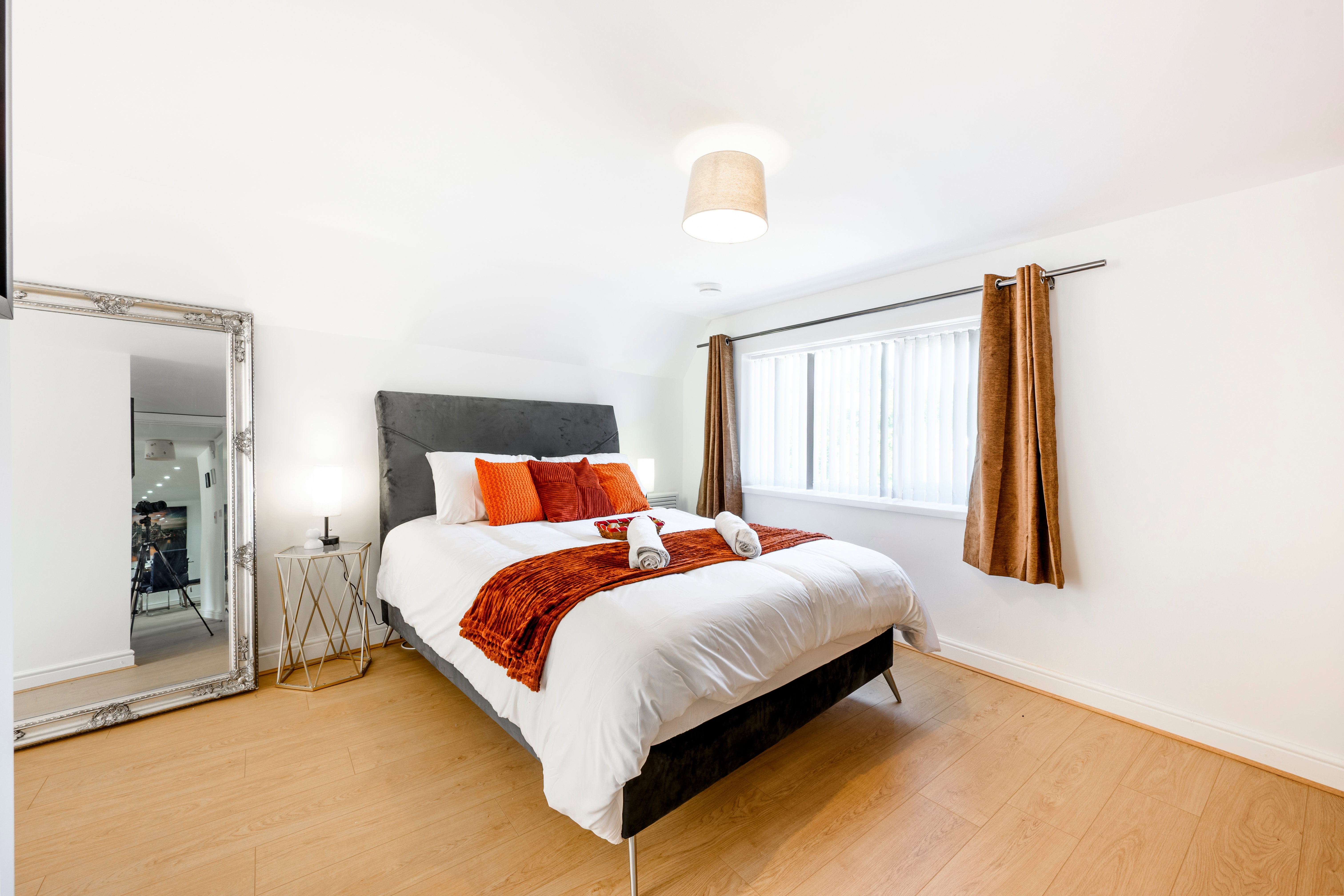 2ndFloorQuinton, Birmingham–Sleeps 7, High St 3min Walk, A-Roads, Free Parking