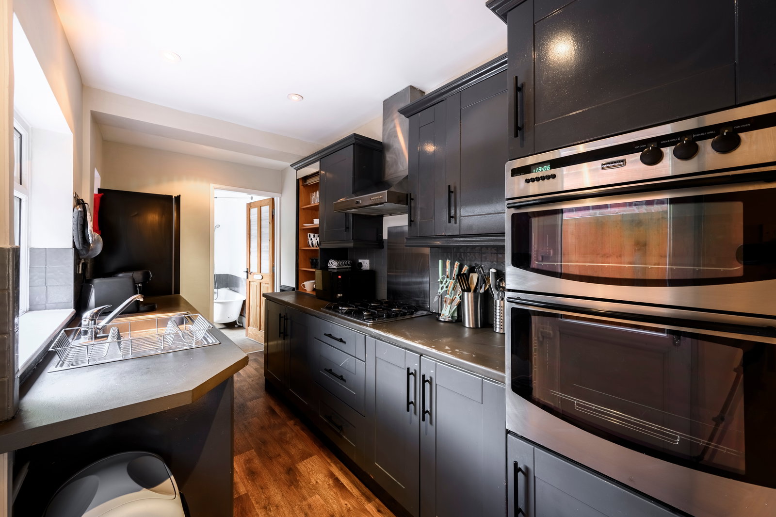 Cook properly with a double oven and gas hob. Pots, pans, utensils, crockery and glassware are all provided, so there’s no need to bring anything. Great for contractors and families staying a week or more.