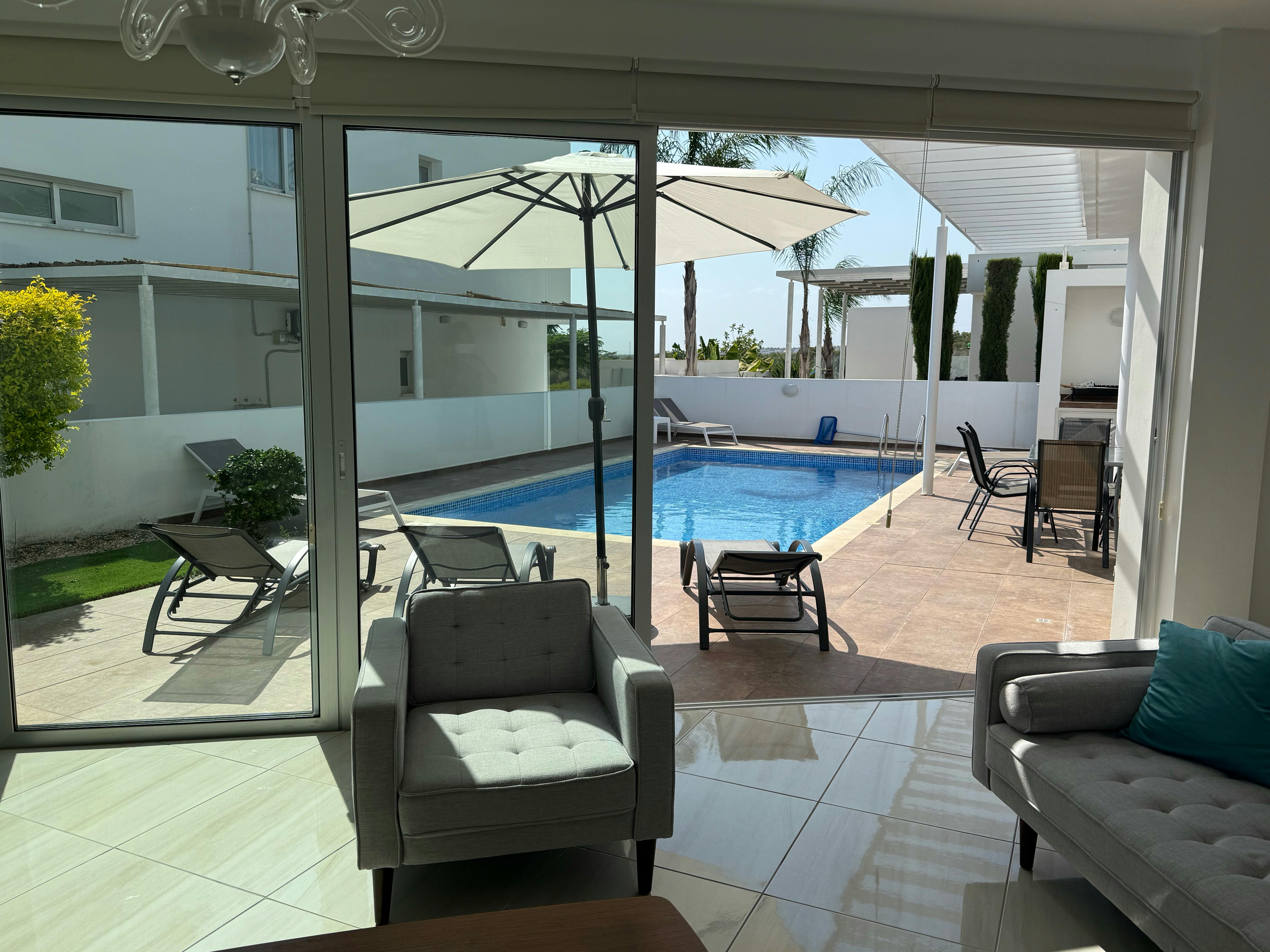 Poolview from living room