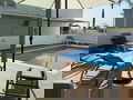 poolSwimmingPool