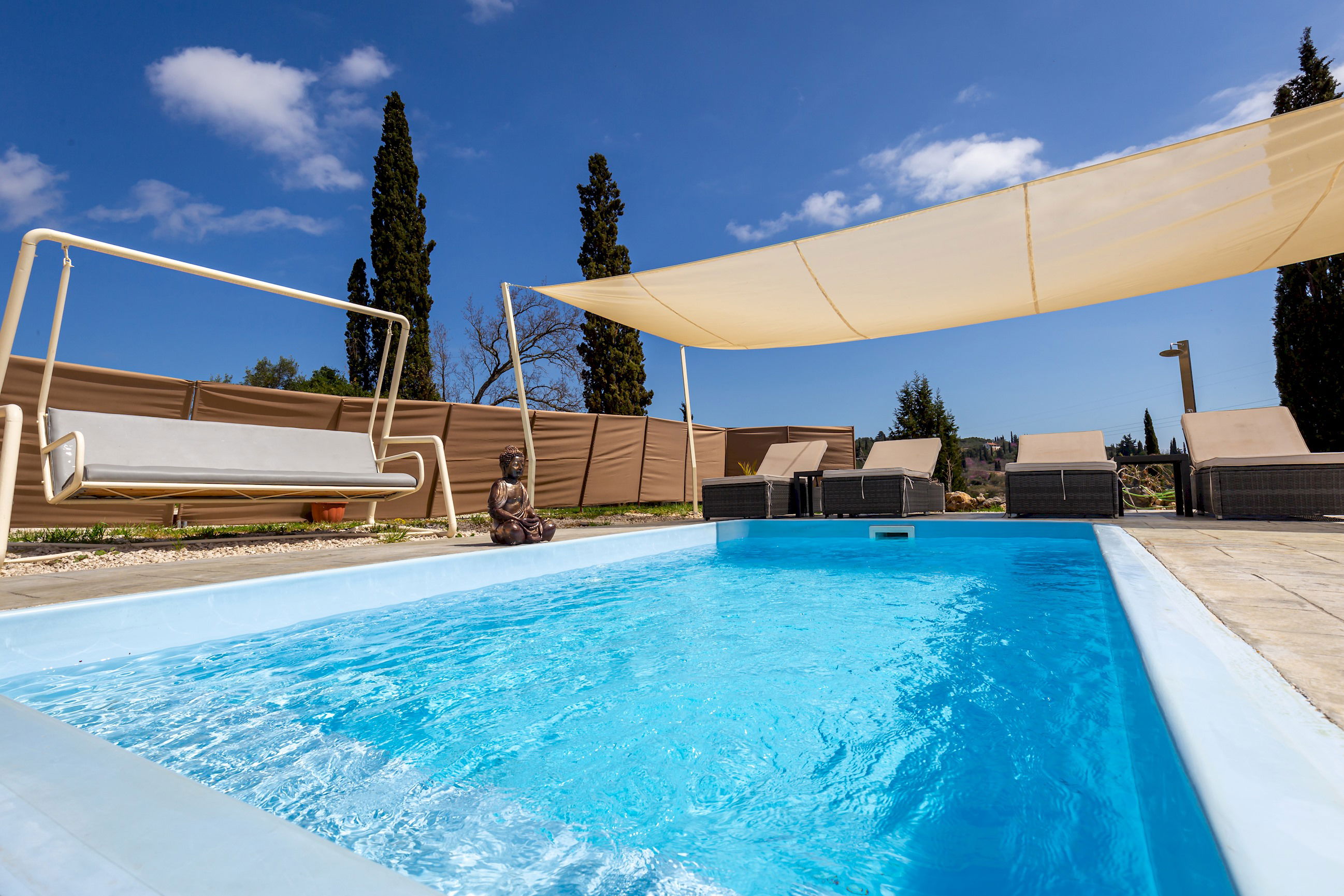 Sun gaze out by the pool!