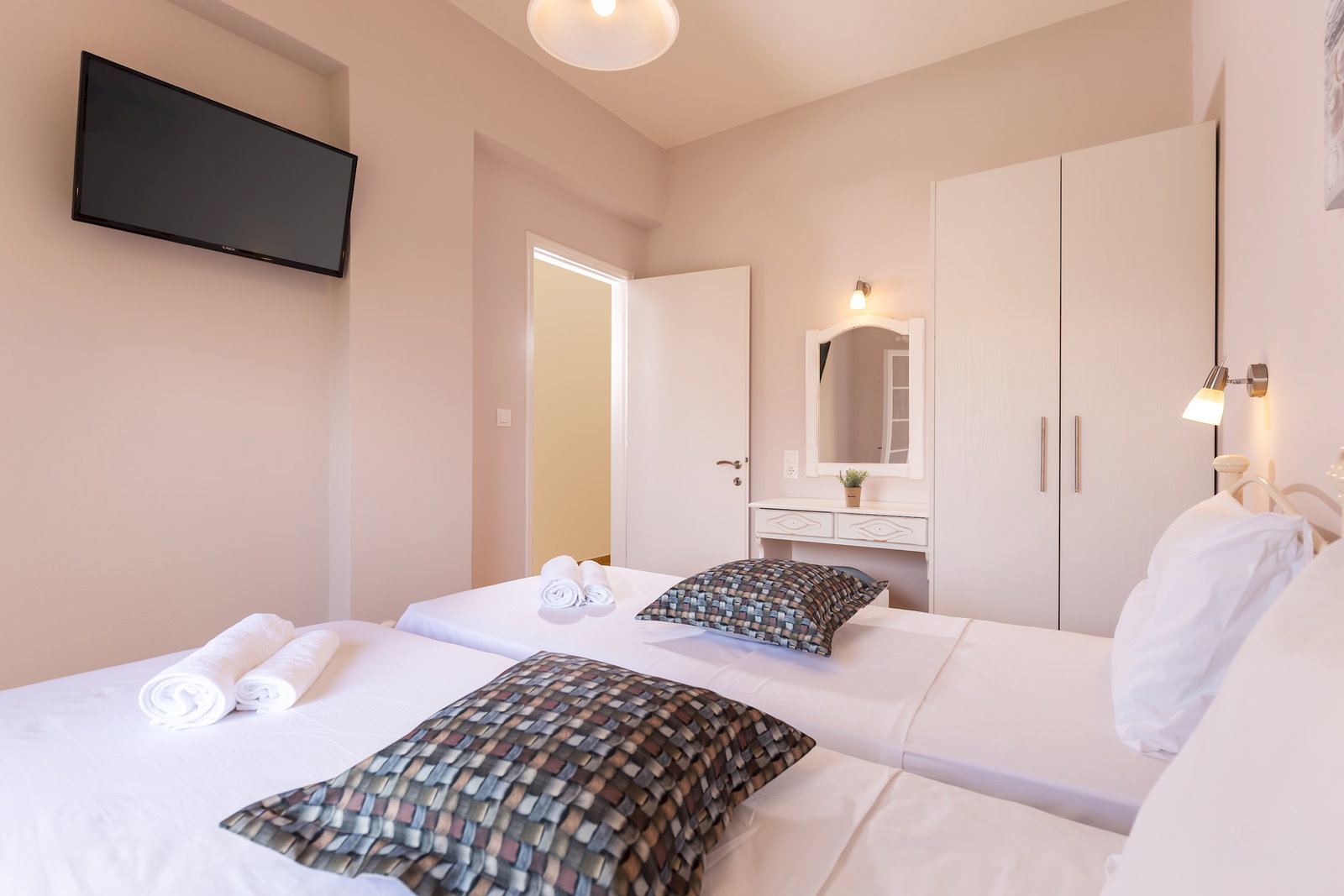 Relax Studios Corfu ★ EVEXIA ground floor studio