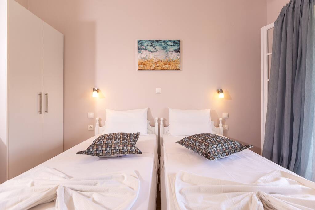 Relax Studios Corfu ★ AVRA ground floor studio