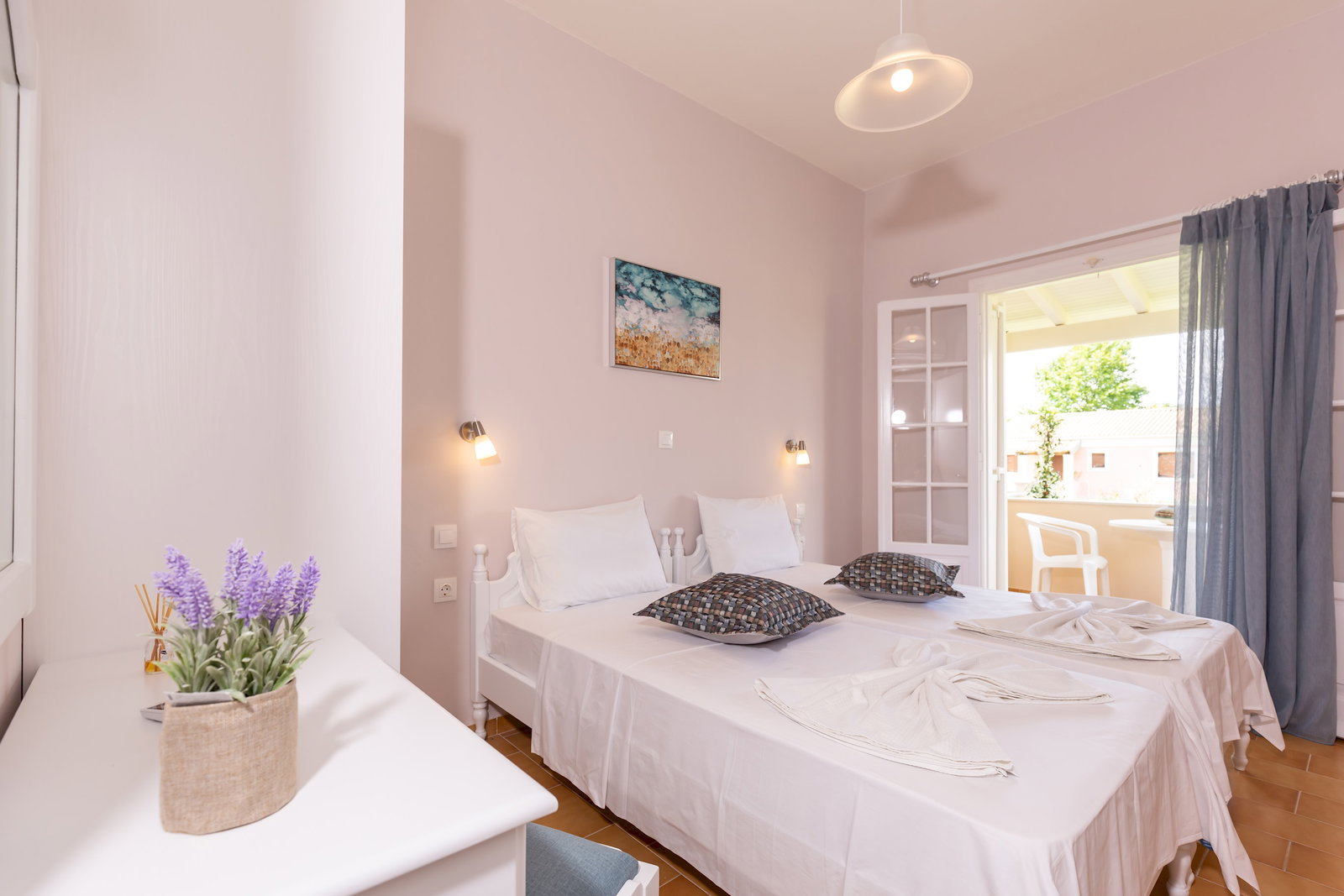 Relax Studios Corfu ★ AVRA ground floor studio
