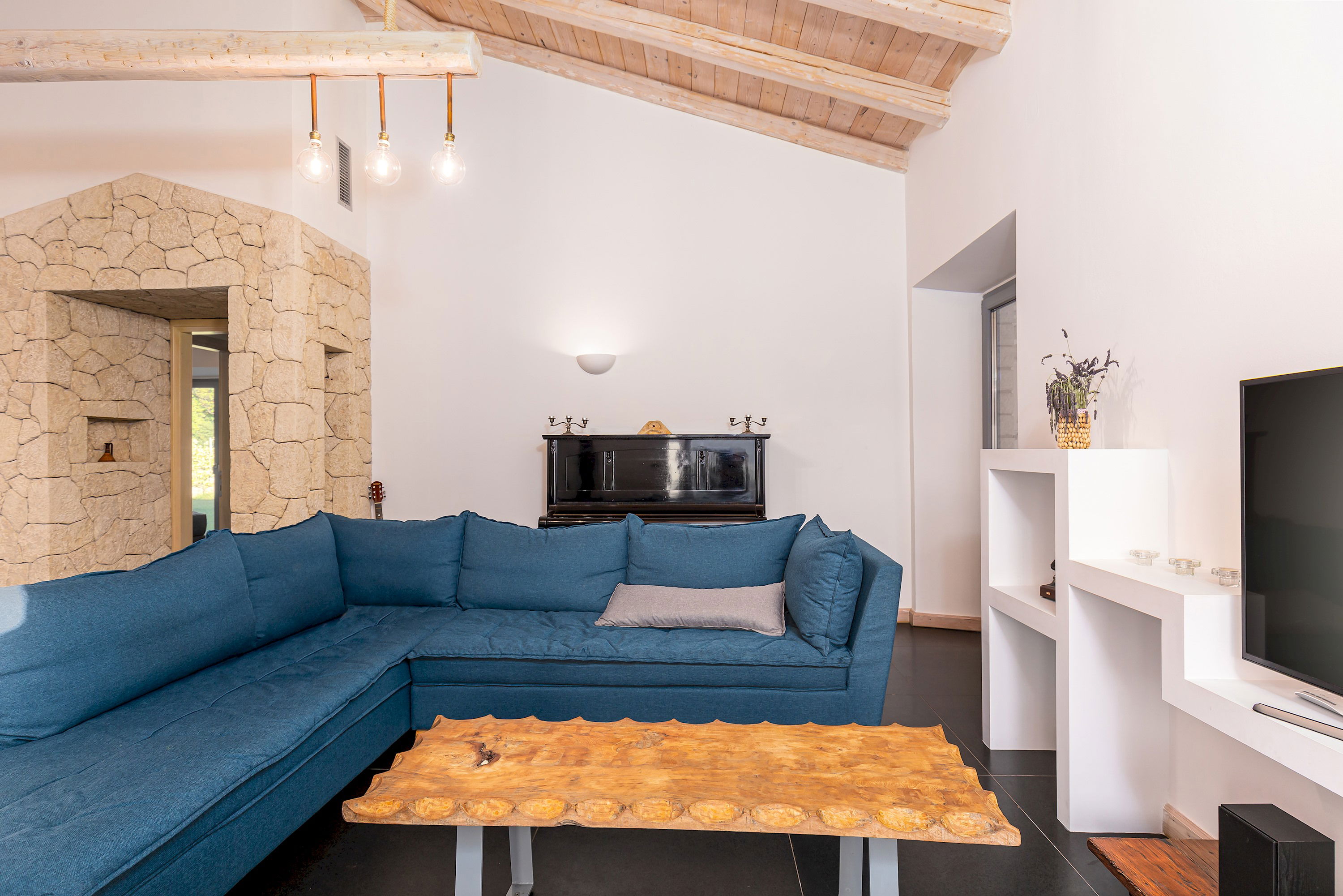 Villa Dafni ★ private pool - country views - BBQ