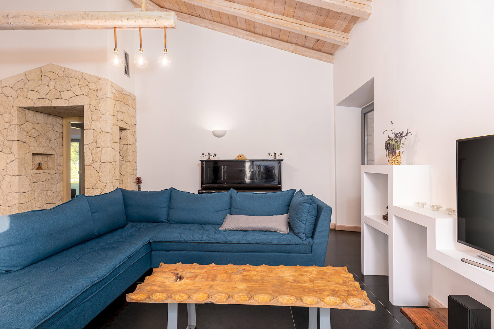 Villa Dafni ★ private pool - country views - BBQ