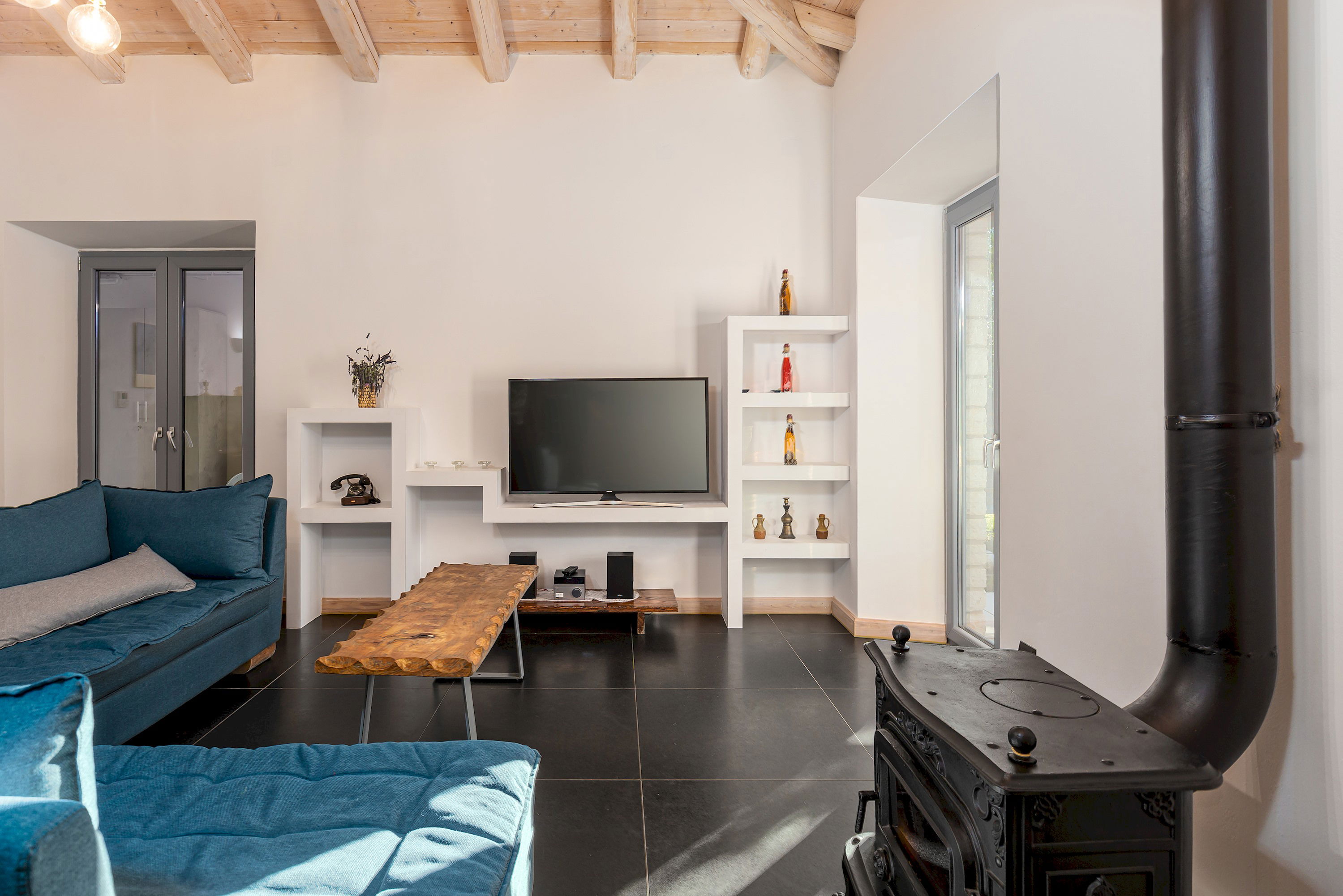 Villa Dafni ★ private pool - country views - BBQ