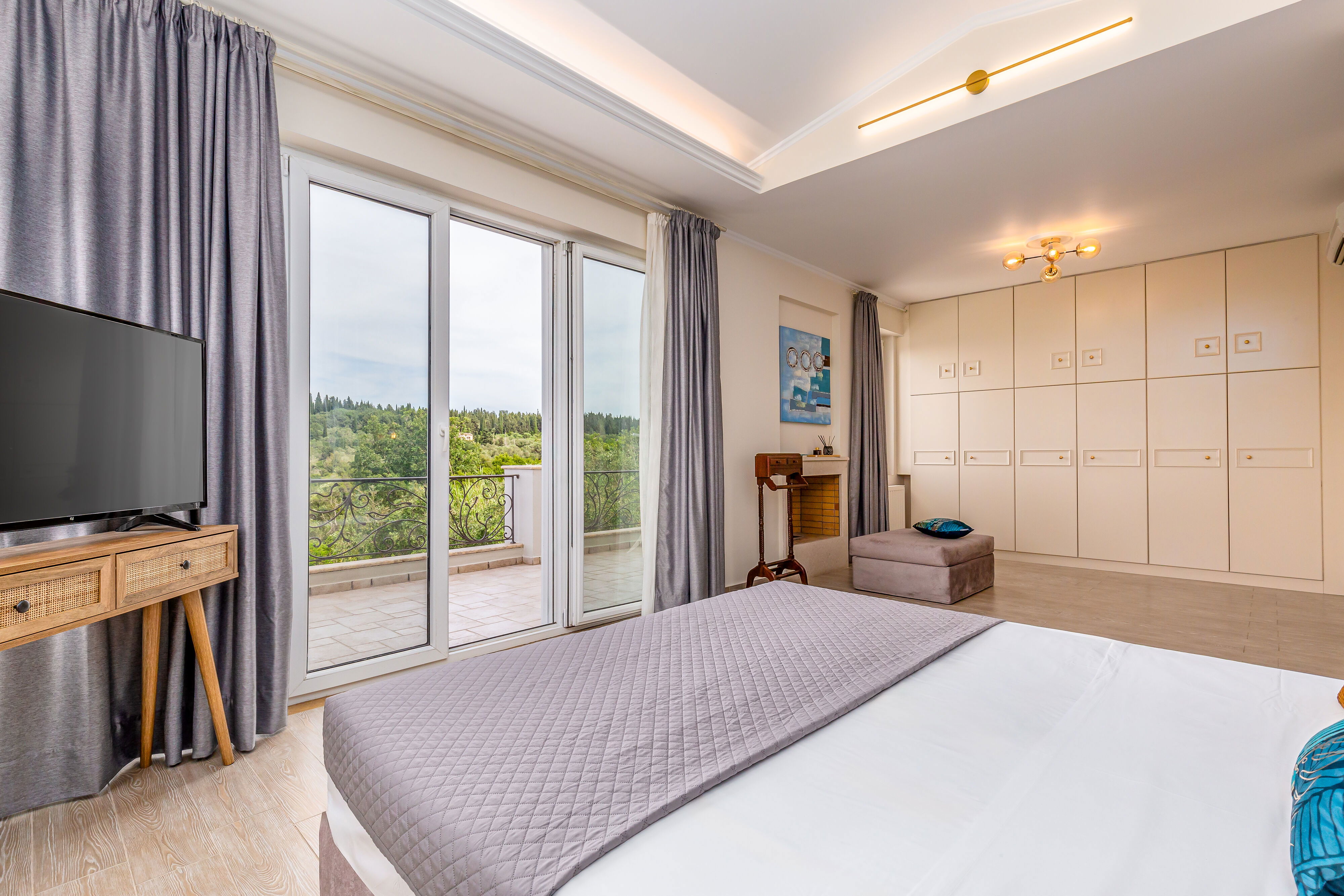 Villa Crystal | Private Pool, BBQ area, 5Bedrooms