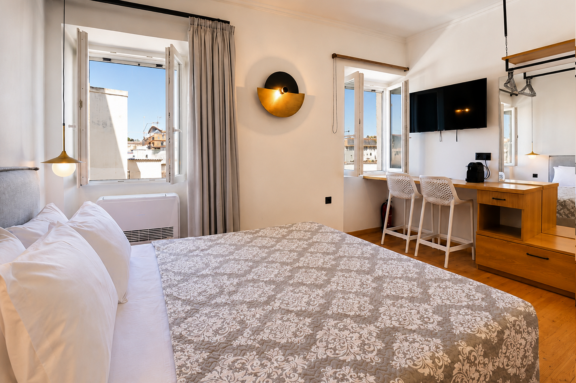 Casa Dei Padri #3 – Old Town Studio with New Fortress View