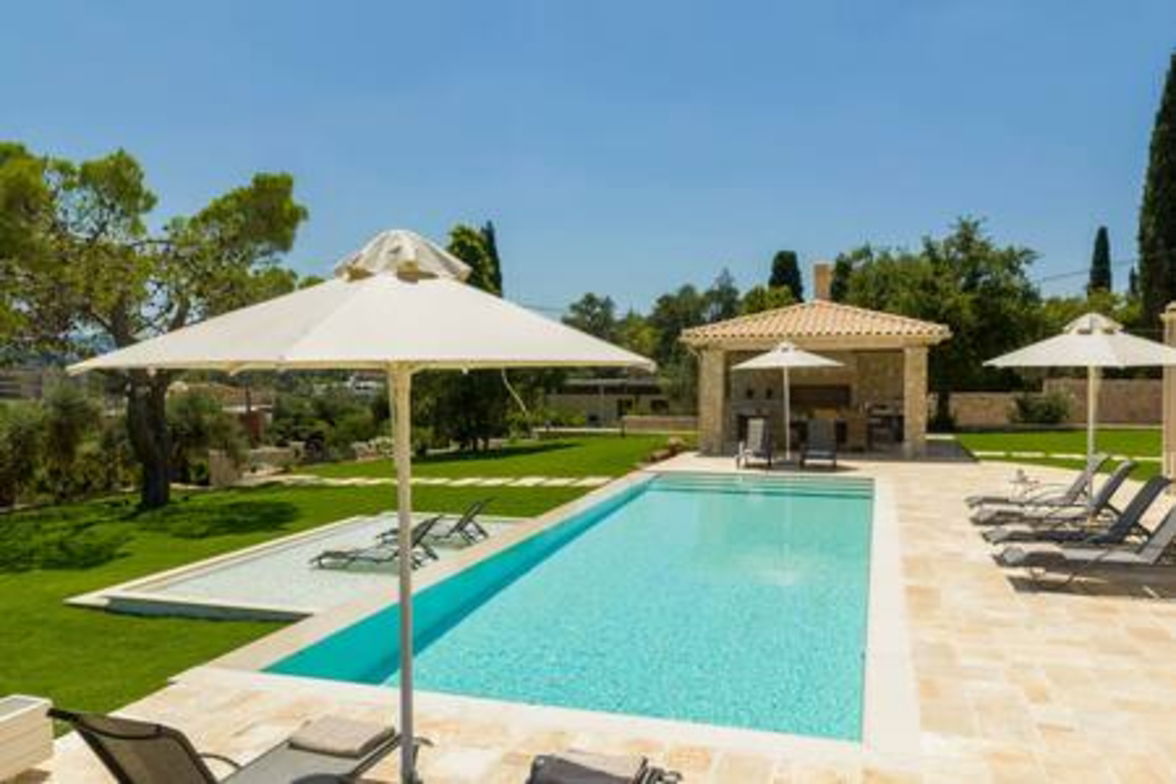 Villa Onore - Luxurious pool jacuzzi