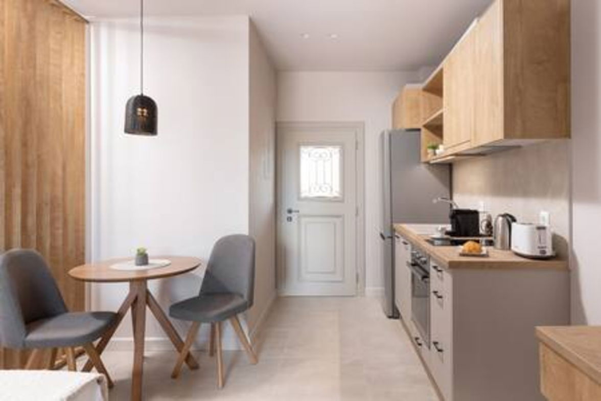 Onore Elegant suite & pool | Dasia