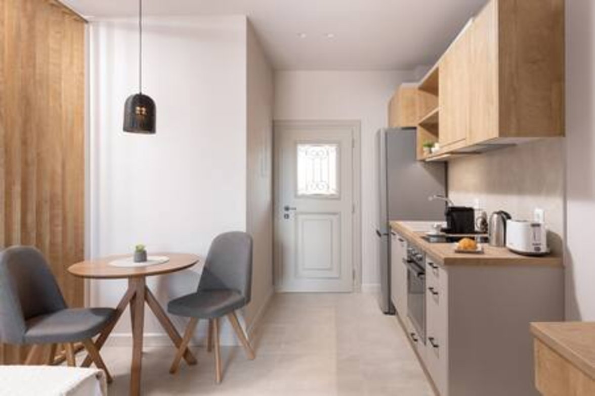 Onore Elegant suite & pool | Dasia