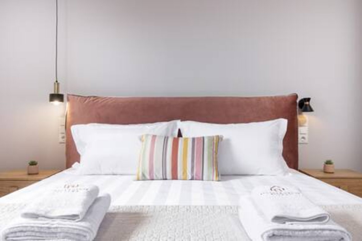 Onore Elegant suite & pool | Dasia