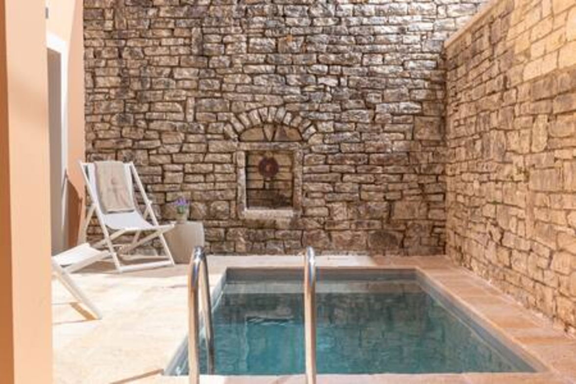 Private pool 2m X 3m