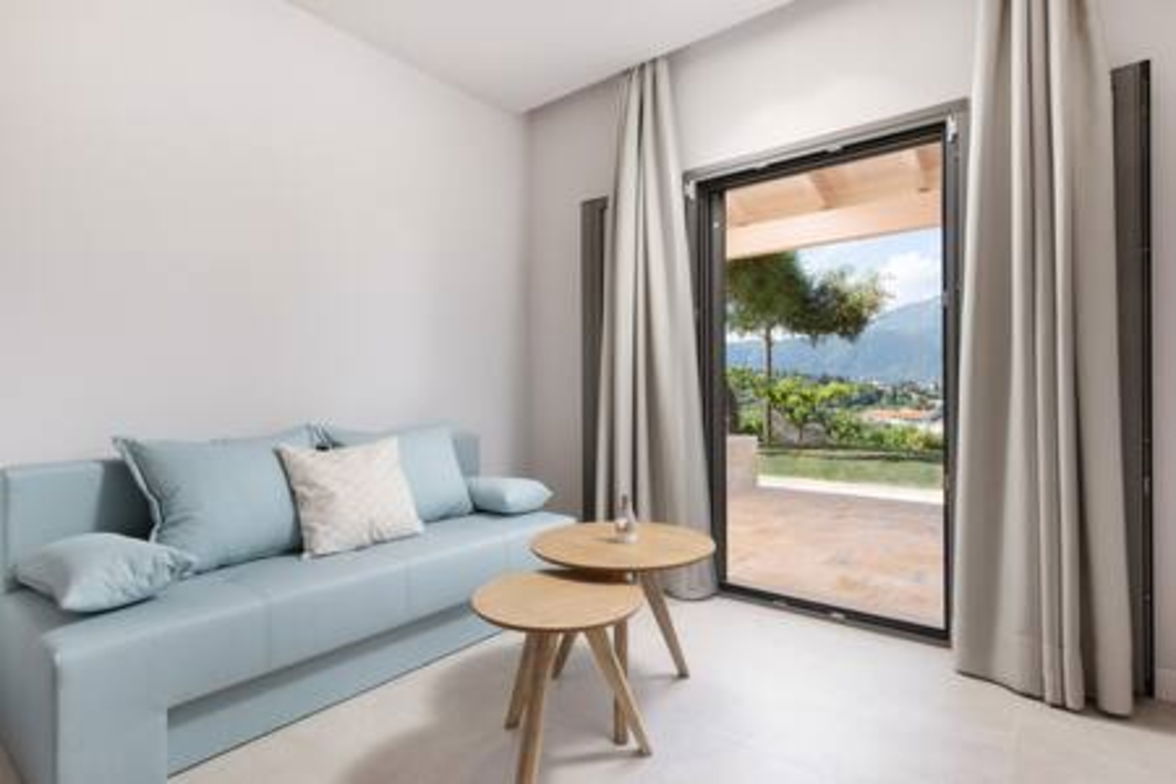 Onore Lake Suite & pool | Dasia