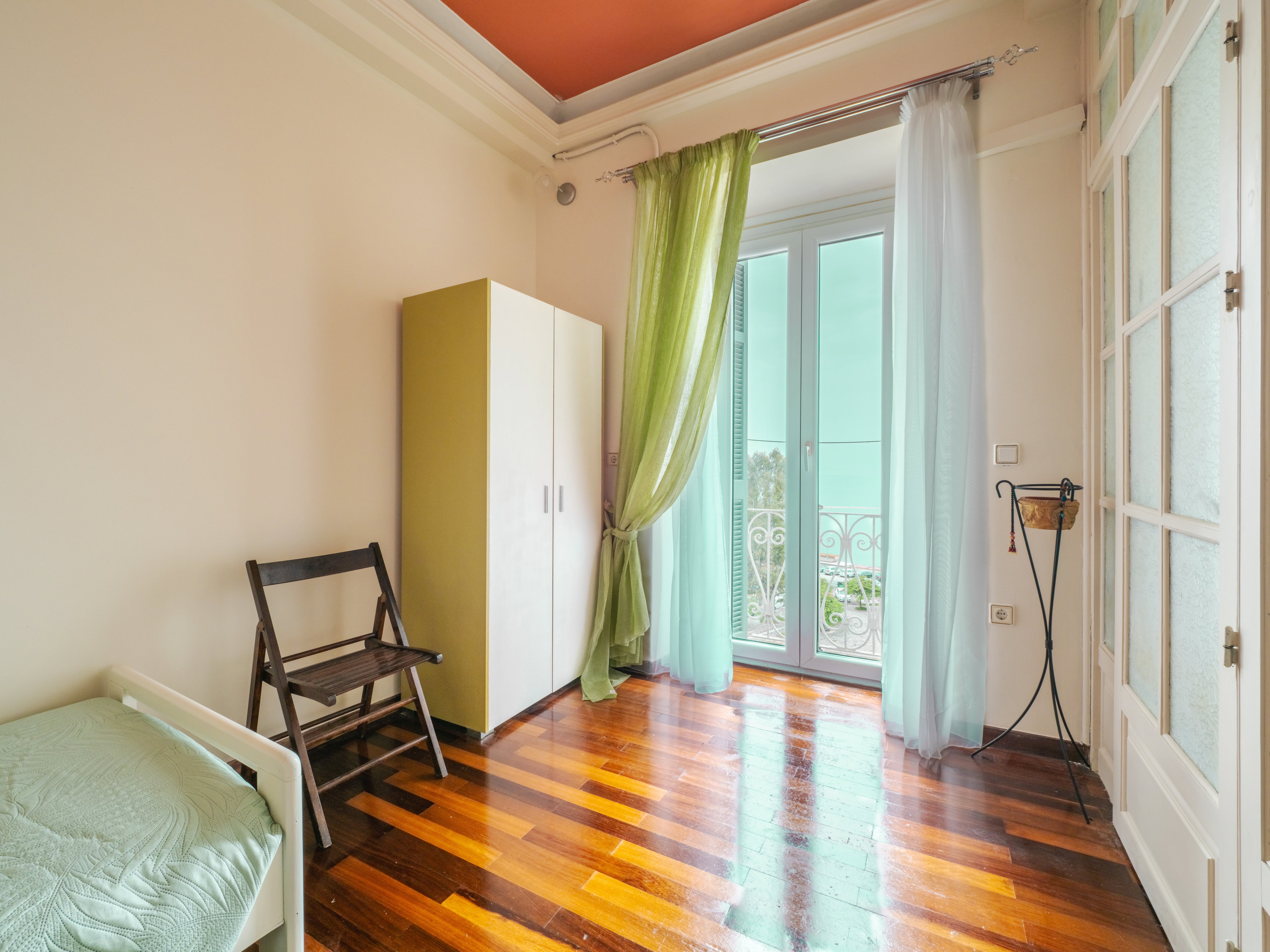 Acropole Seaview Apt – Old Port Views