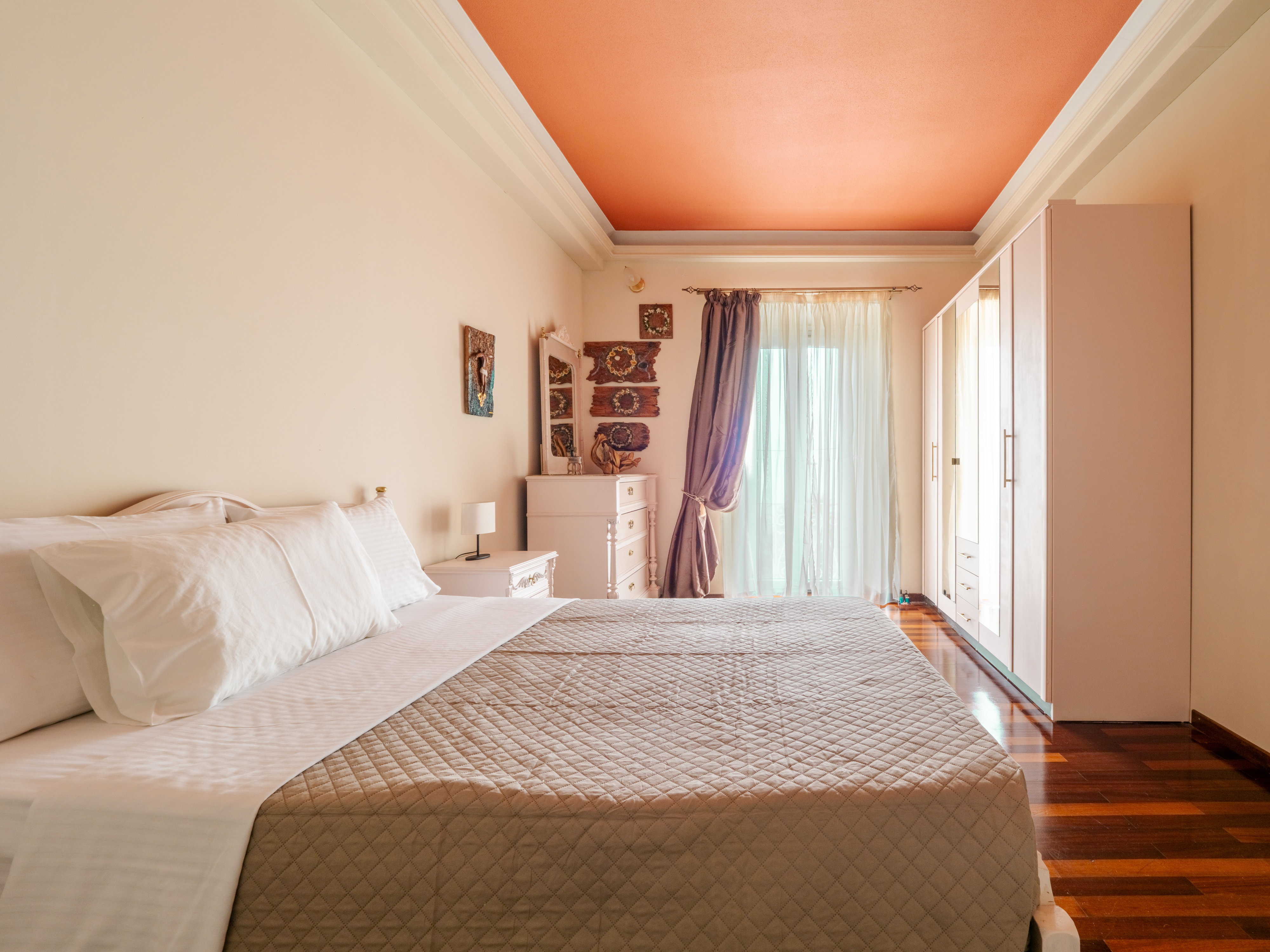 Acropole Seaview Apt – Old Port Views