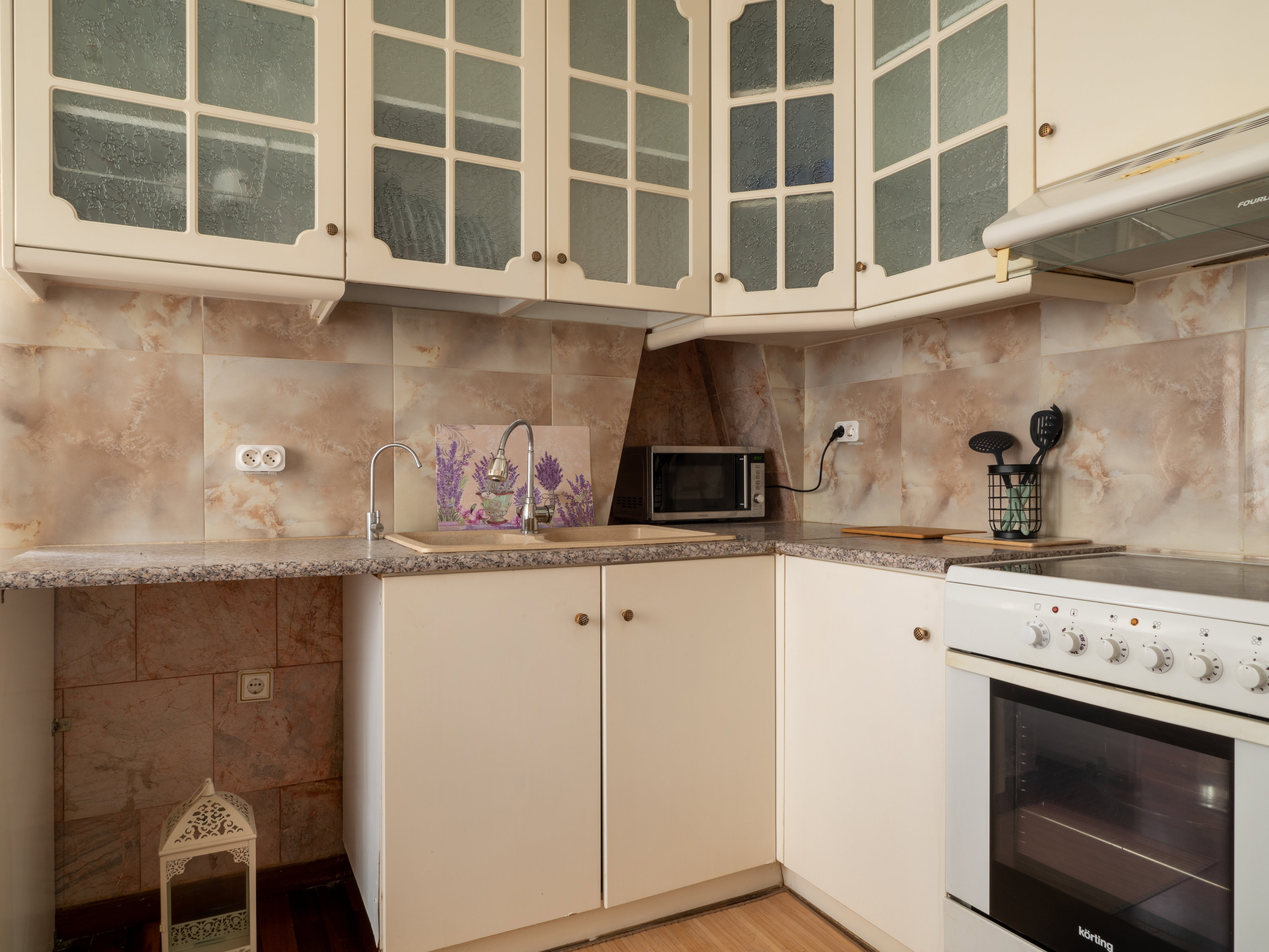 Acropole Seaview Apt – Old Port Views