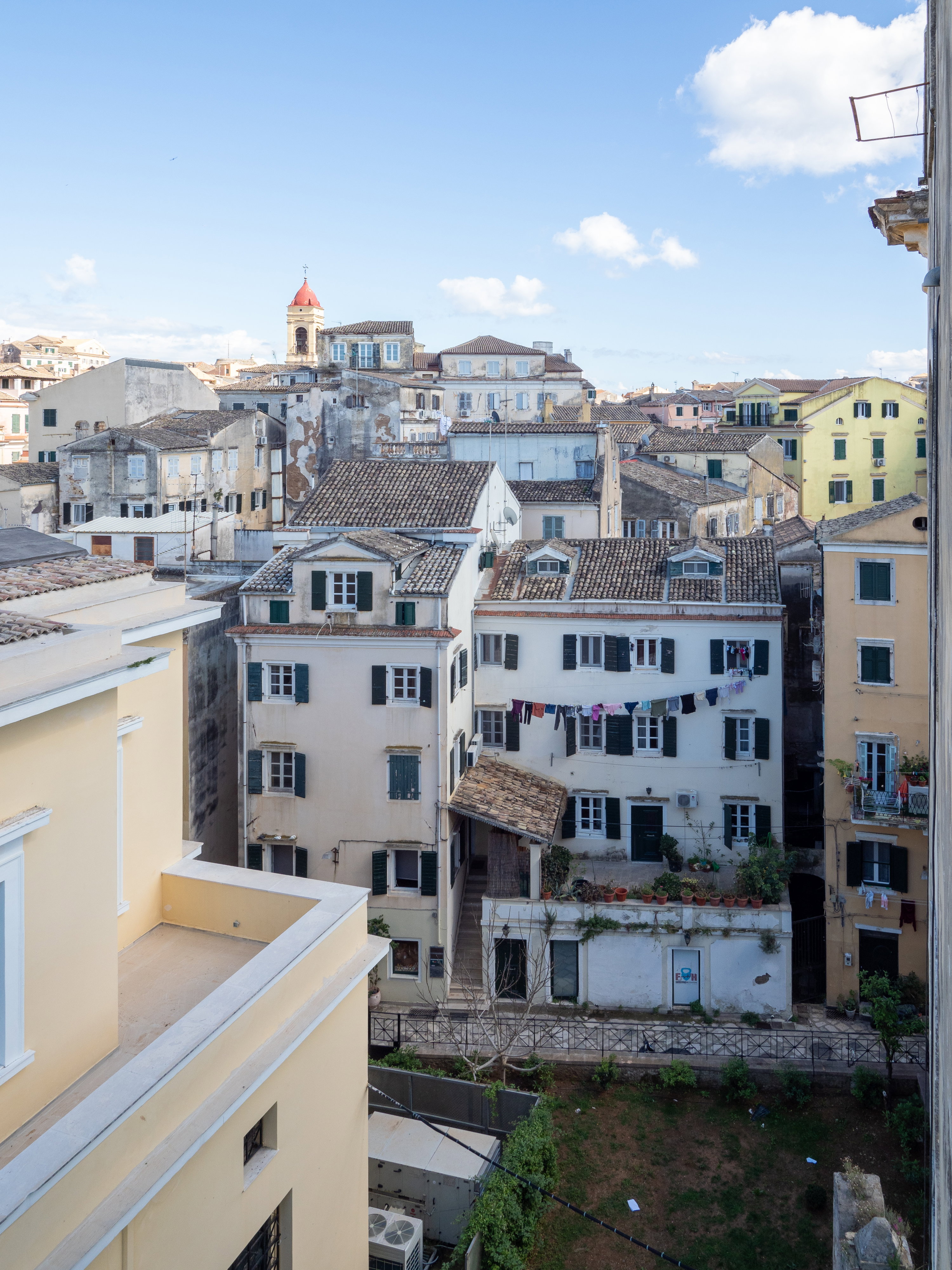 Acropole Seaview Apt – Old Port Views