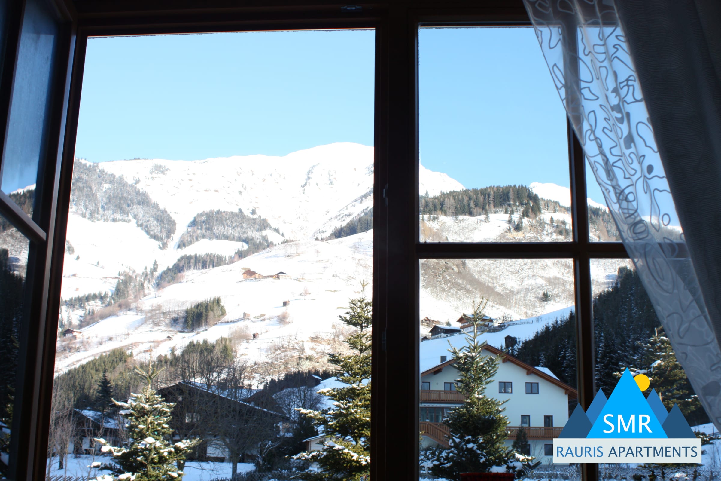 Kerstin 4 - 3 bed 1st Flr apartment with balcony close to Spa and Gondola