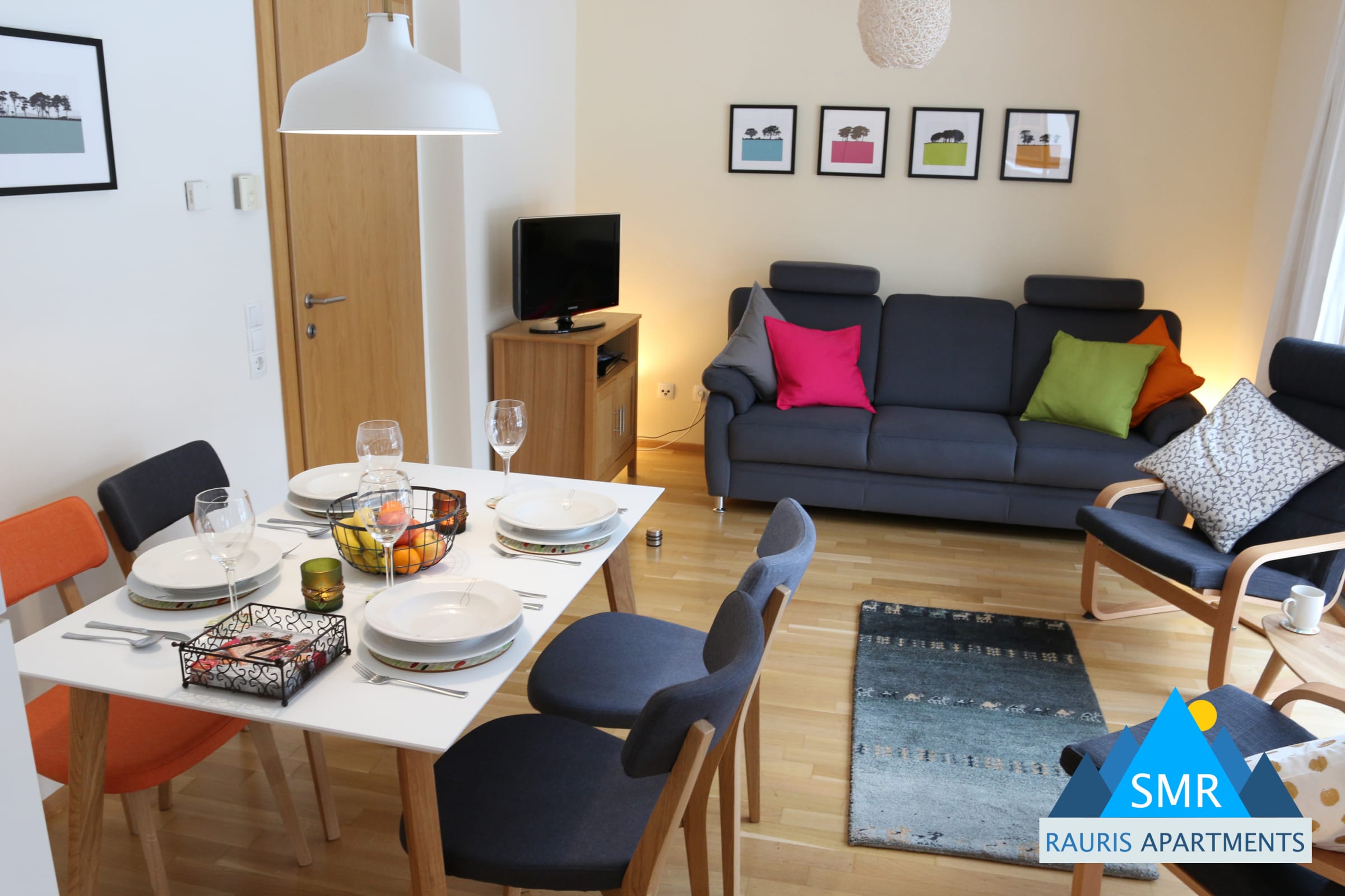 Christina 1 - Comfortable 2 bed Grd Flr apartment close to Gondola and Spa