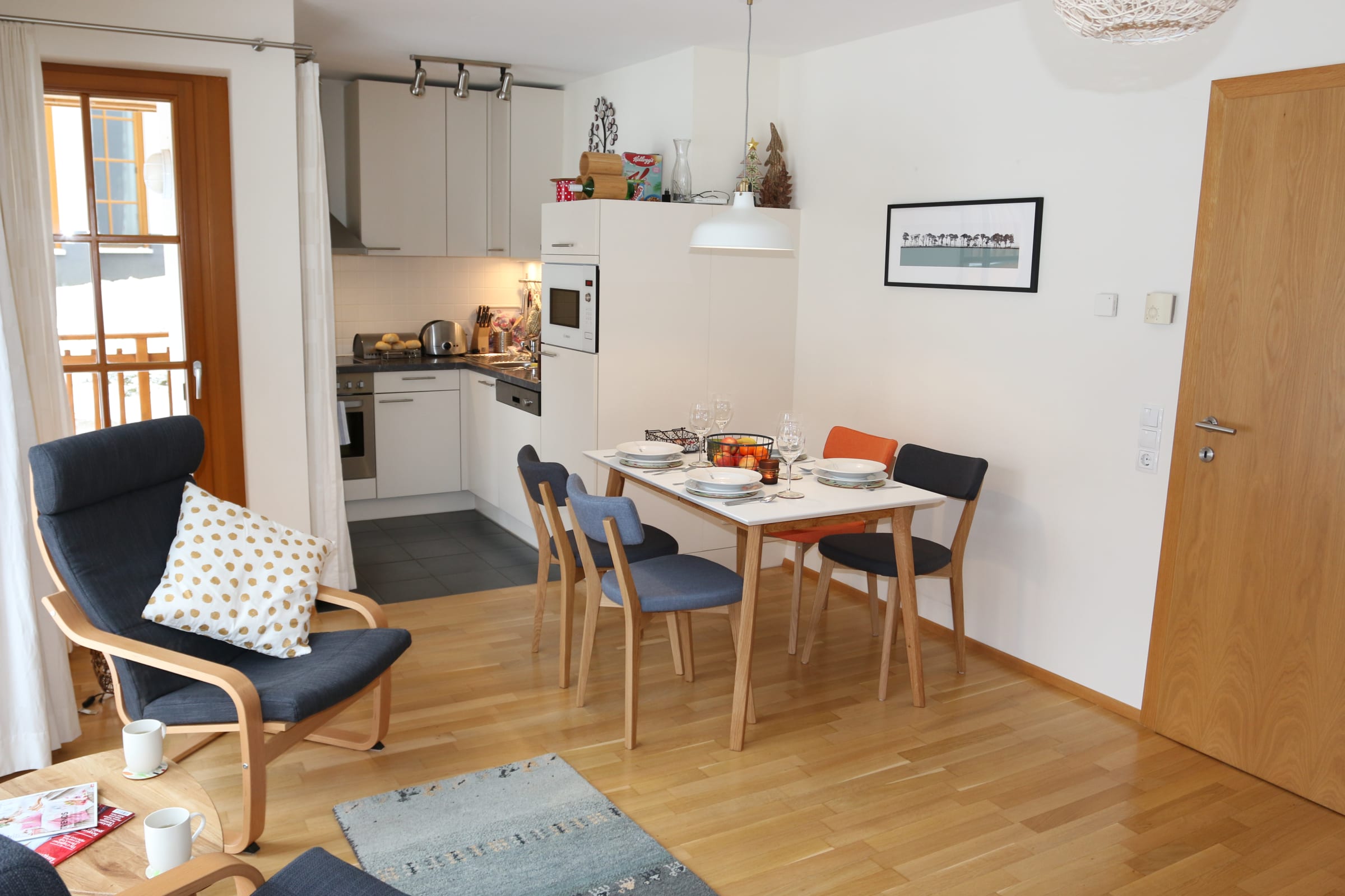 Christina 1 - Comfortable 2 bed Grd Flr apartment close to Gondola and Spa