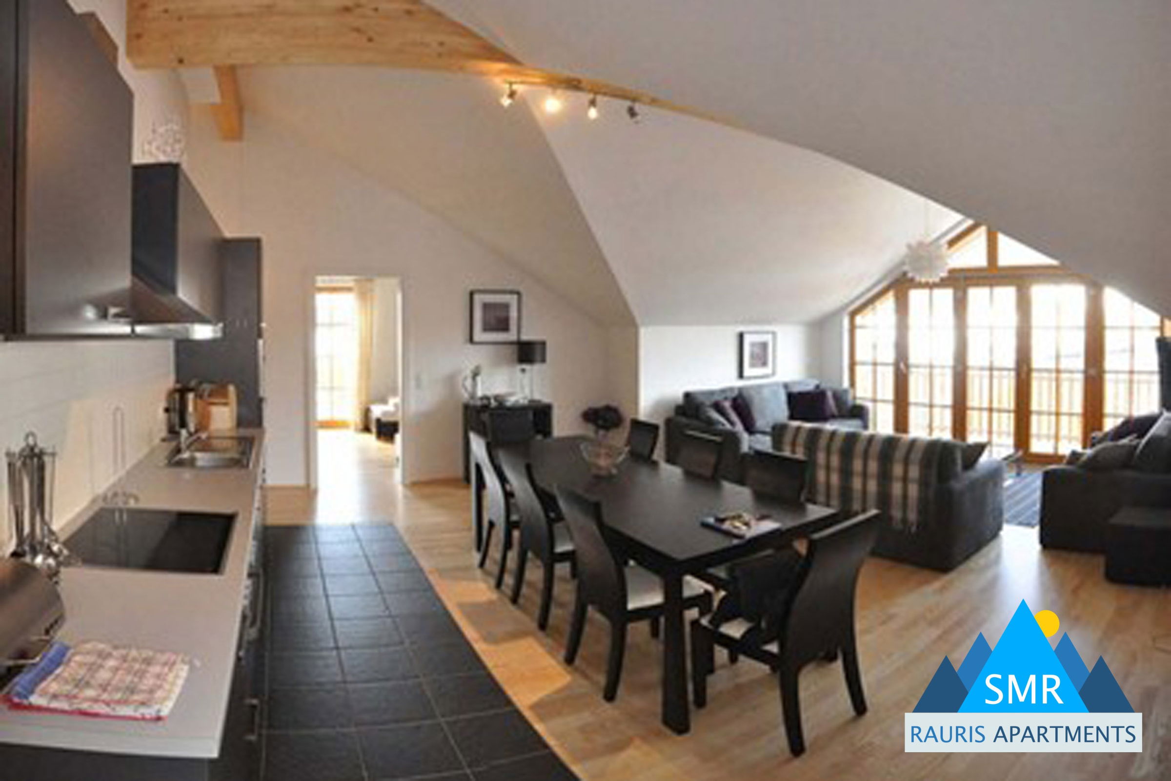 Eva Maria 7 - Luxury 4 bed Penthouse apartment close to Gondola and Spa