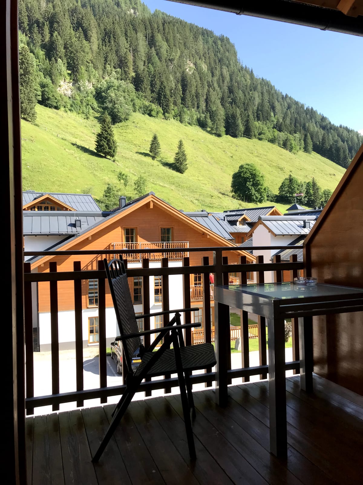 Manuela 12 - 2 bed 2nd floor Apartment with balcony close to Gondola and Spa