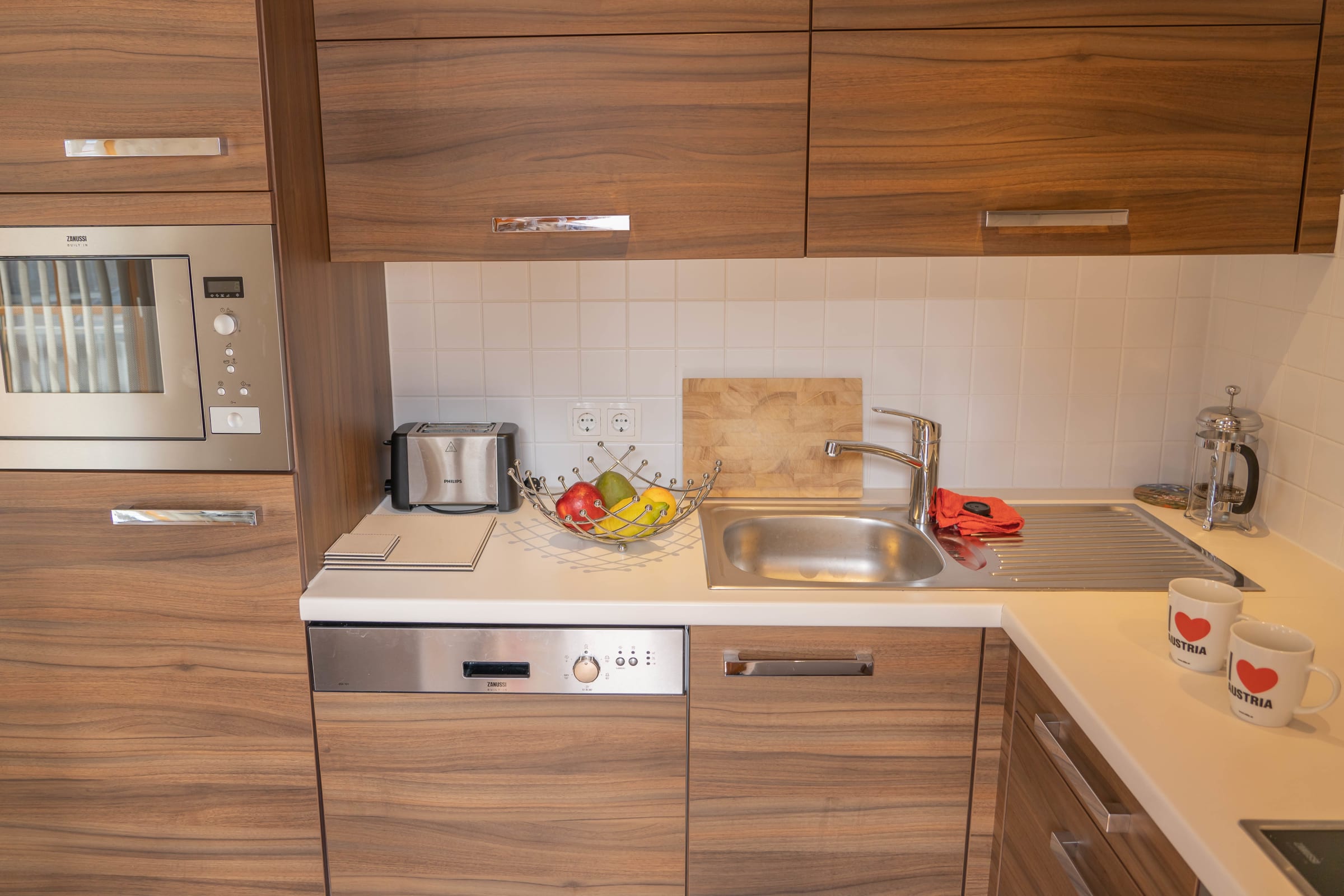 Martina 6 - Luxury 2 Bed Apartment with balcony close to Gondola and Spa