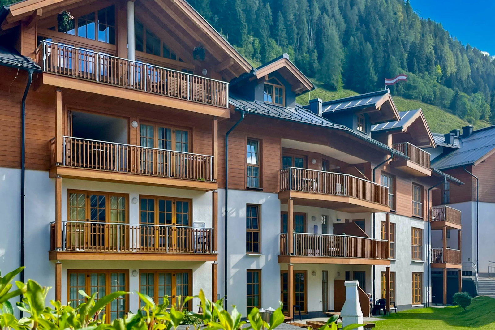 Martina 1 - 2 Bed Ground Flr Apartment close to Spa and Gondola
