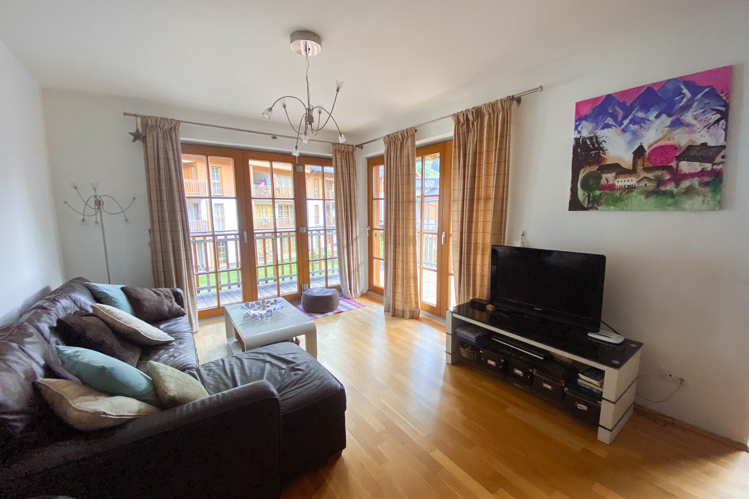 Jana 4 - 1st floor 3 bed apartment close to Gondola and Spa