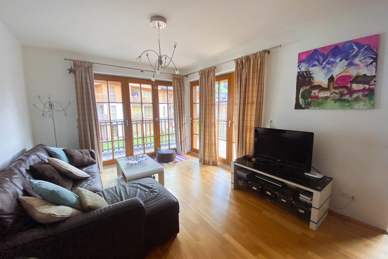 Jana 4 - 1st floor 3 bed apartment close to Gondola and Spa