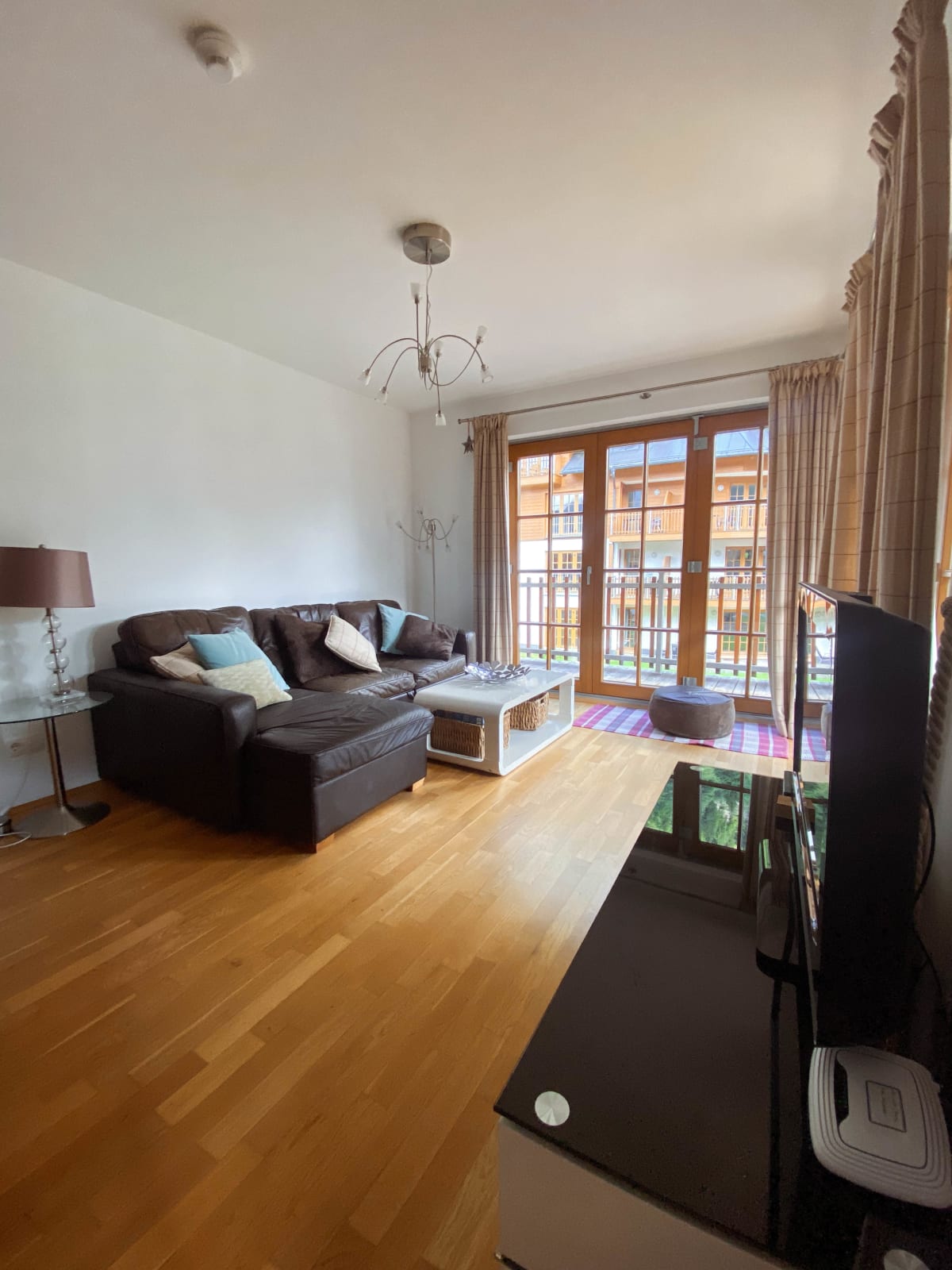 Jana 4 - 1st floor 3 bed apartment close to Gondola and Spa