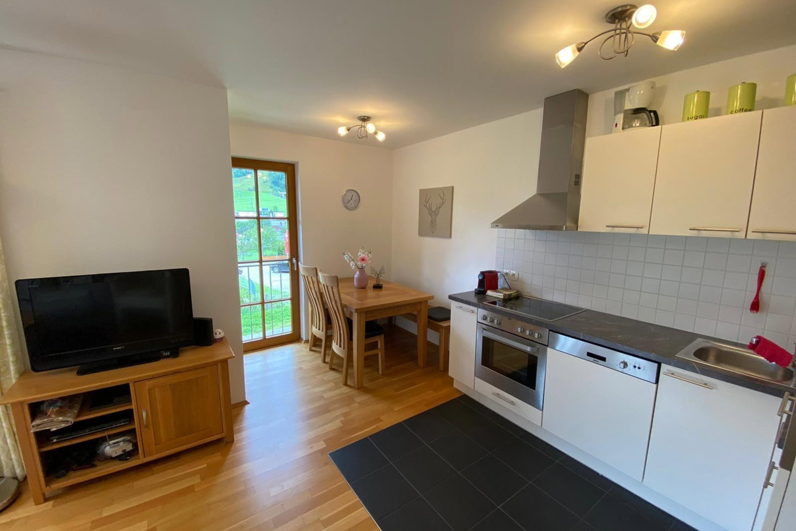 Isabella 4 - 3 bed 1st Flr apartment close to Gondola and Spa